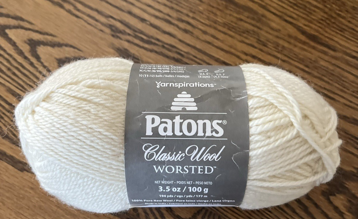 1 Patrons Classic Wool Yarn Ivory Cream Beige Skein Knit Crochet 3.5 oz Med 4