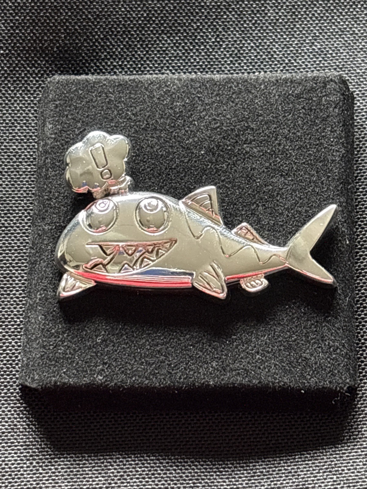 Brilliant Barracuda Silver VeeFriends Pin Limited /55 ~ Treasure Chest