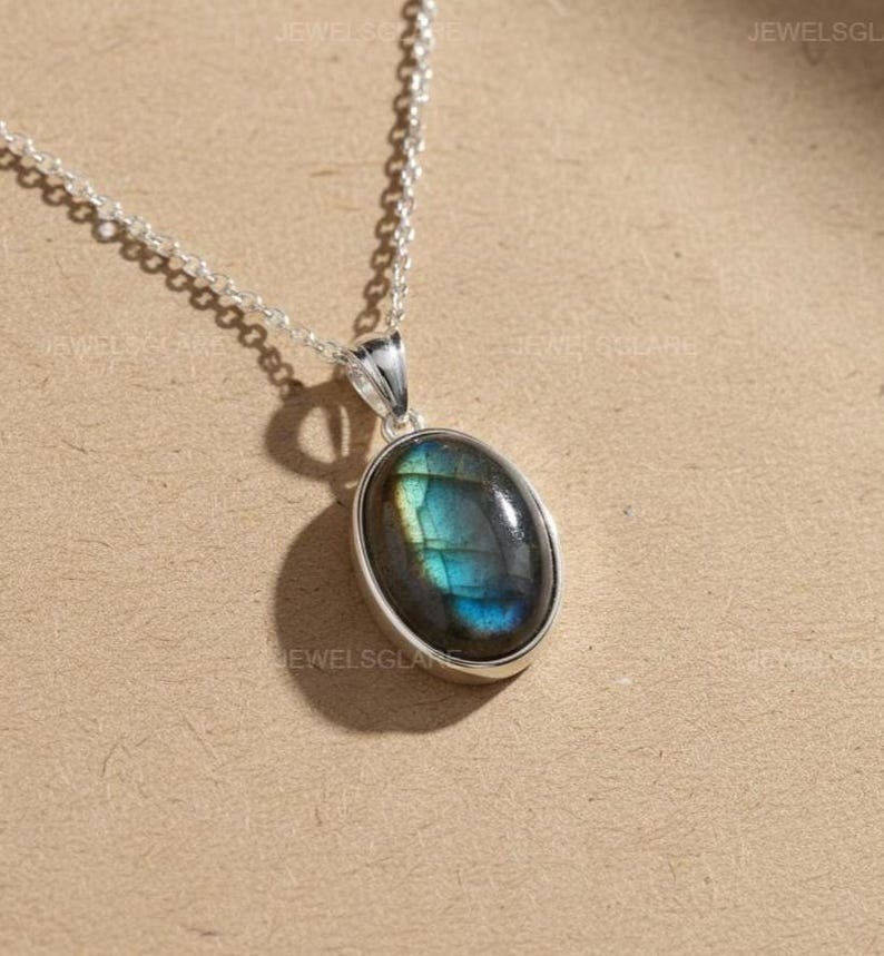Natural Labradorite Gemstone Pendant 925 Sterling Silver Jewelry Womens Pendant