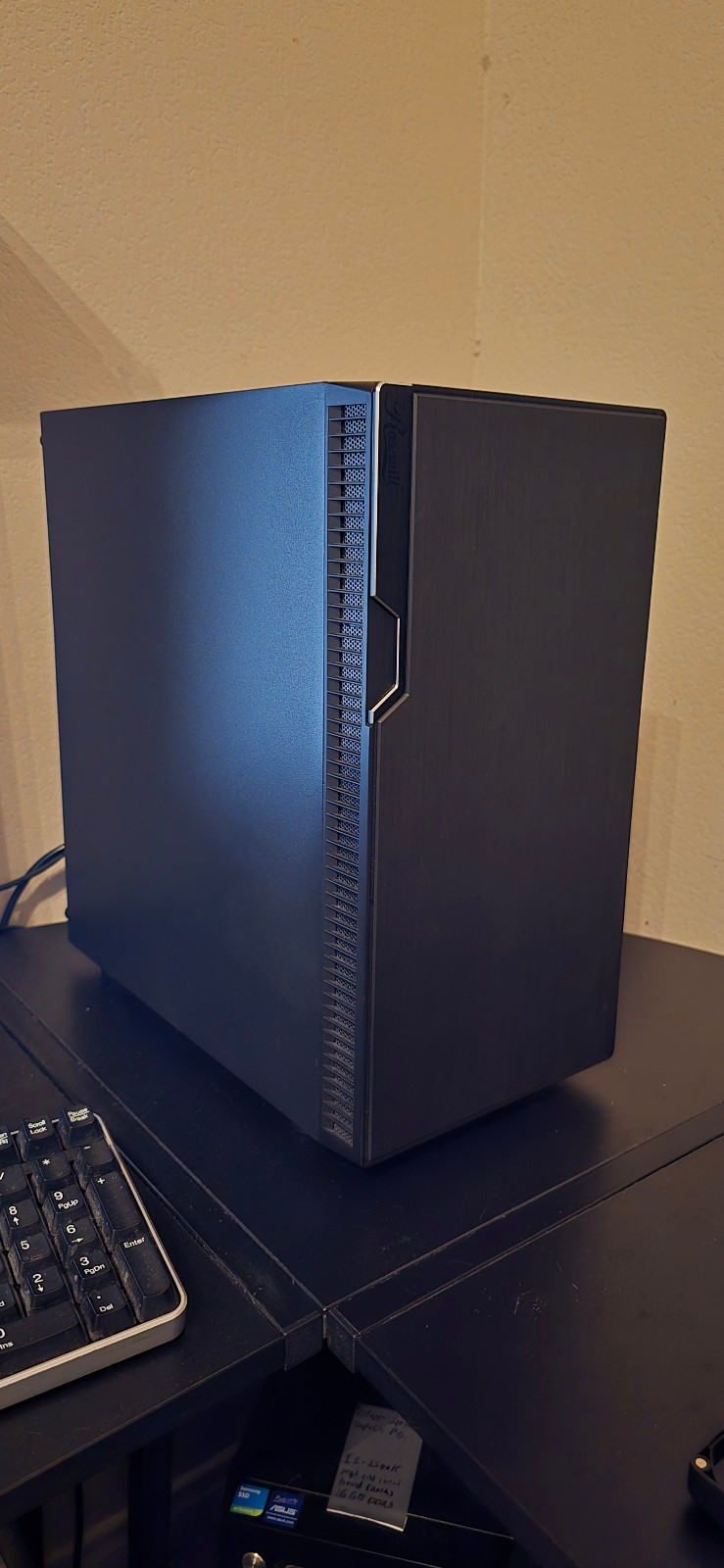 Custom Gaming PC - Ryzen 1600X @ 3.8GHZ/ GTX 1060 6GB - Full Parts in Desc!