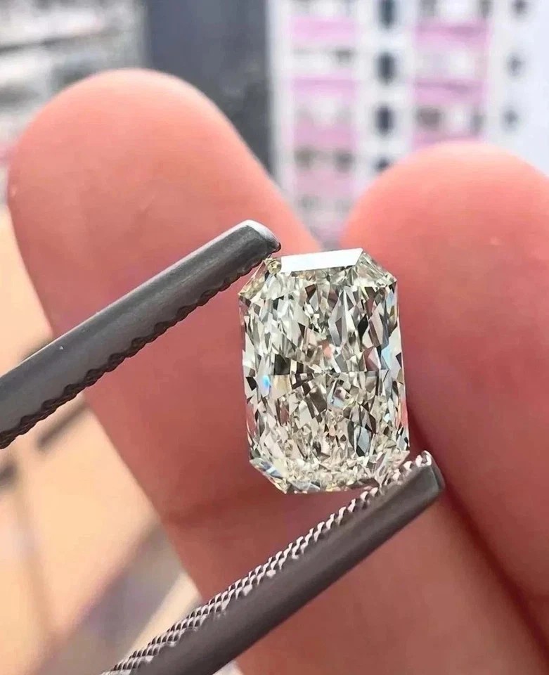 Loose 3.00 CT Radiant Cut Lab Grown Diamond Natural D Color VVS1 Certified J098