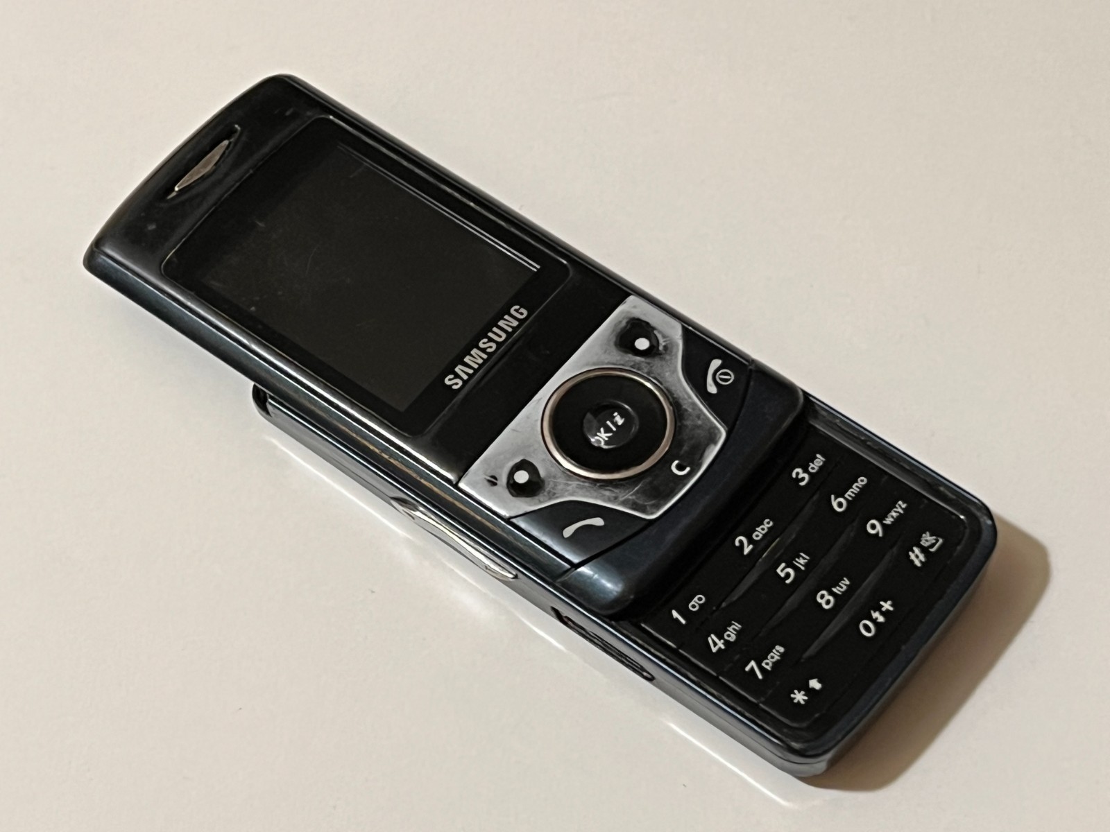 Samsung SGH-D520 Blue – No Back Cover – With Battery – Vintage cell phone