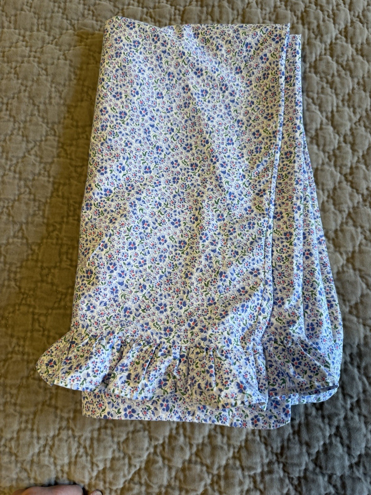 Ralph Lauren Floral Ruffle 100% Cotton Pillowcase King Elizabeth Street blue