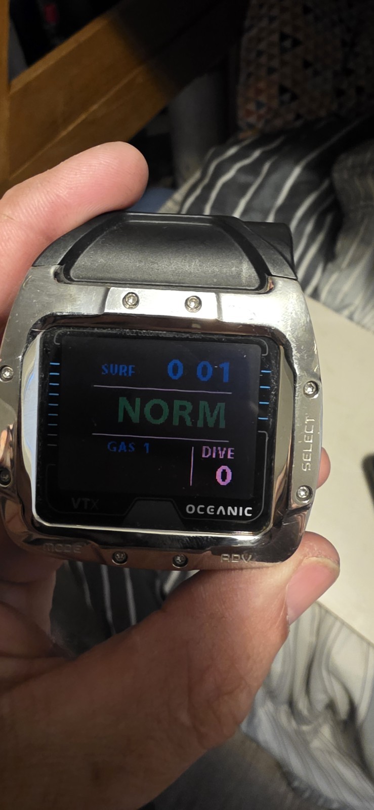 Oceanic VTX Dive Computer with transmitter with Accessories and Case 