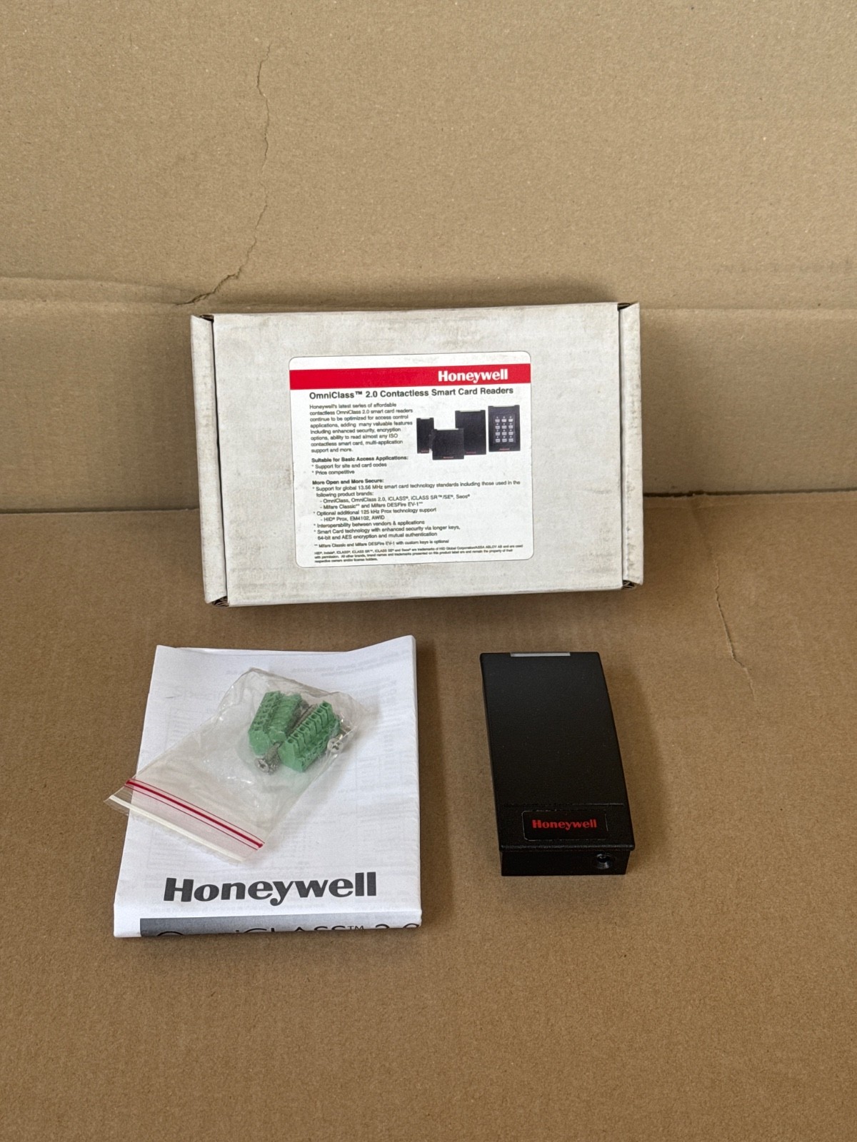 Honeywell OM31BHONDT 900PTNTEK0045M-H001 OmniClass 2.0 Multi Technology Reader