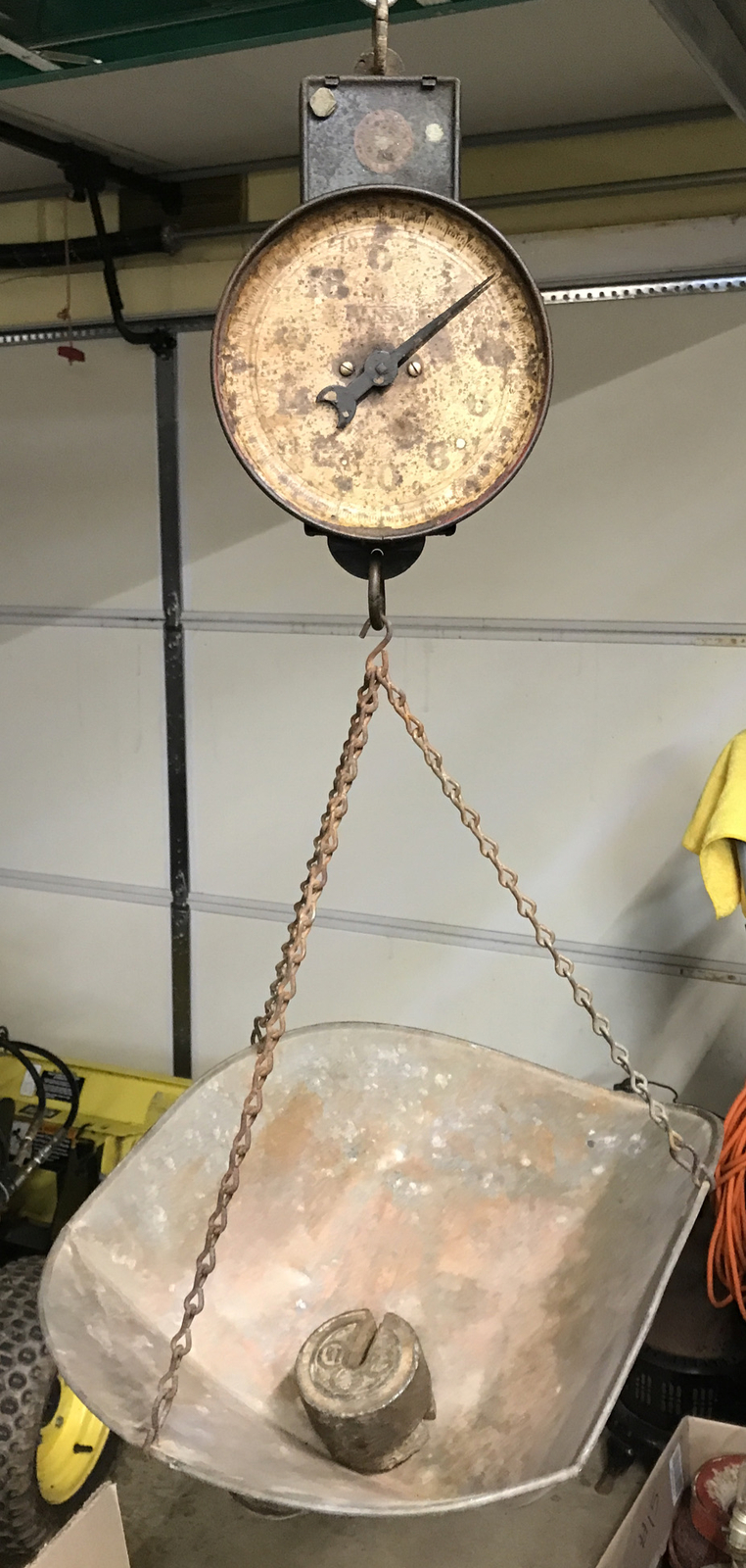 Vintage Hanson Scale Co. 20lbs  Hanging Scale W/ Scoop Pan