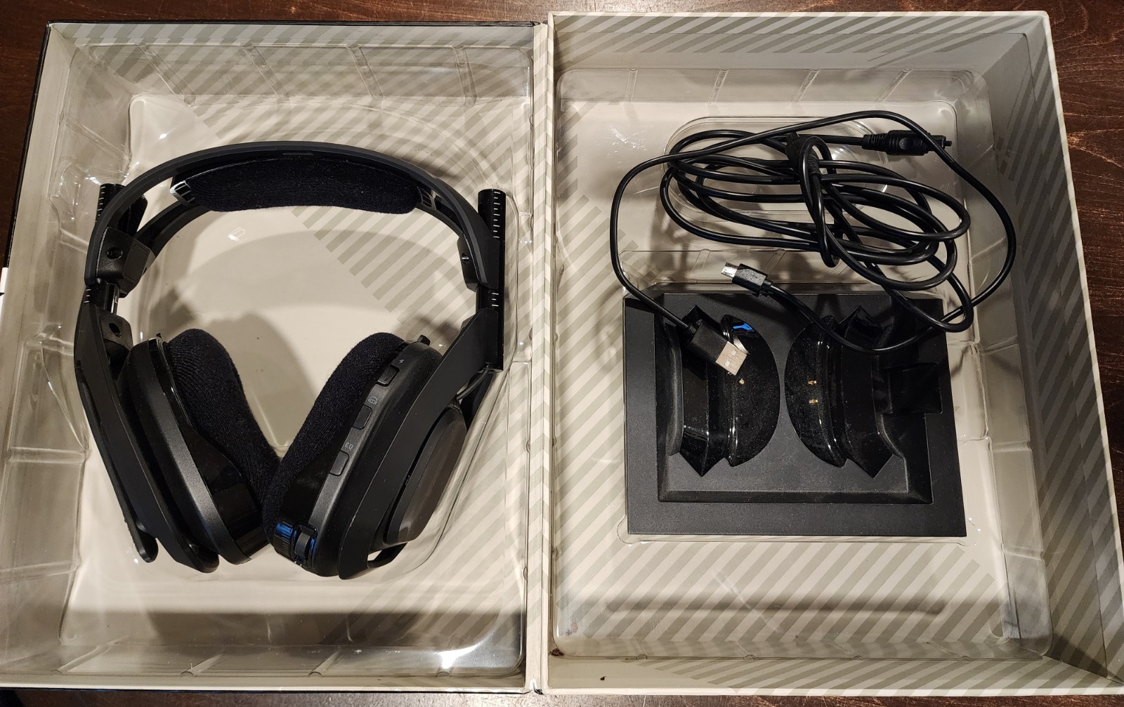 Logitech Astro Gaming A50 4th Gen Wireless Headset For XBox & PC - READ