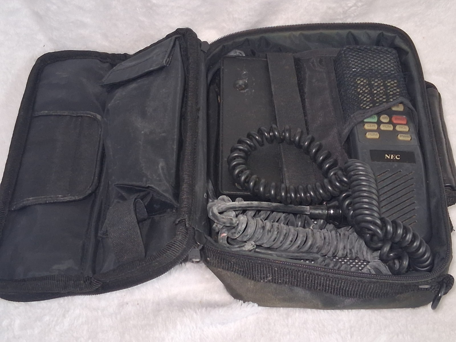 Vintage NEC CH-1011-A Cellular Pack Phone w/ Bag NOT TESTED
