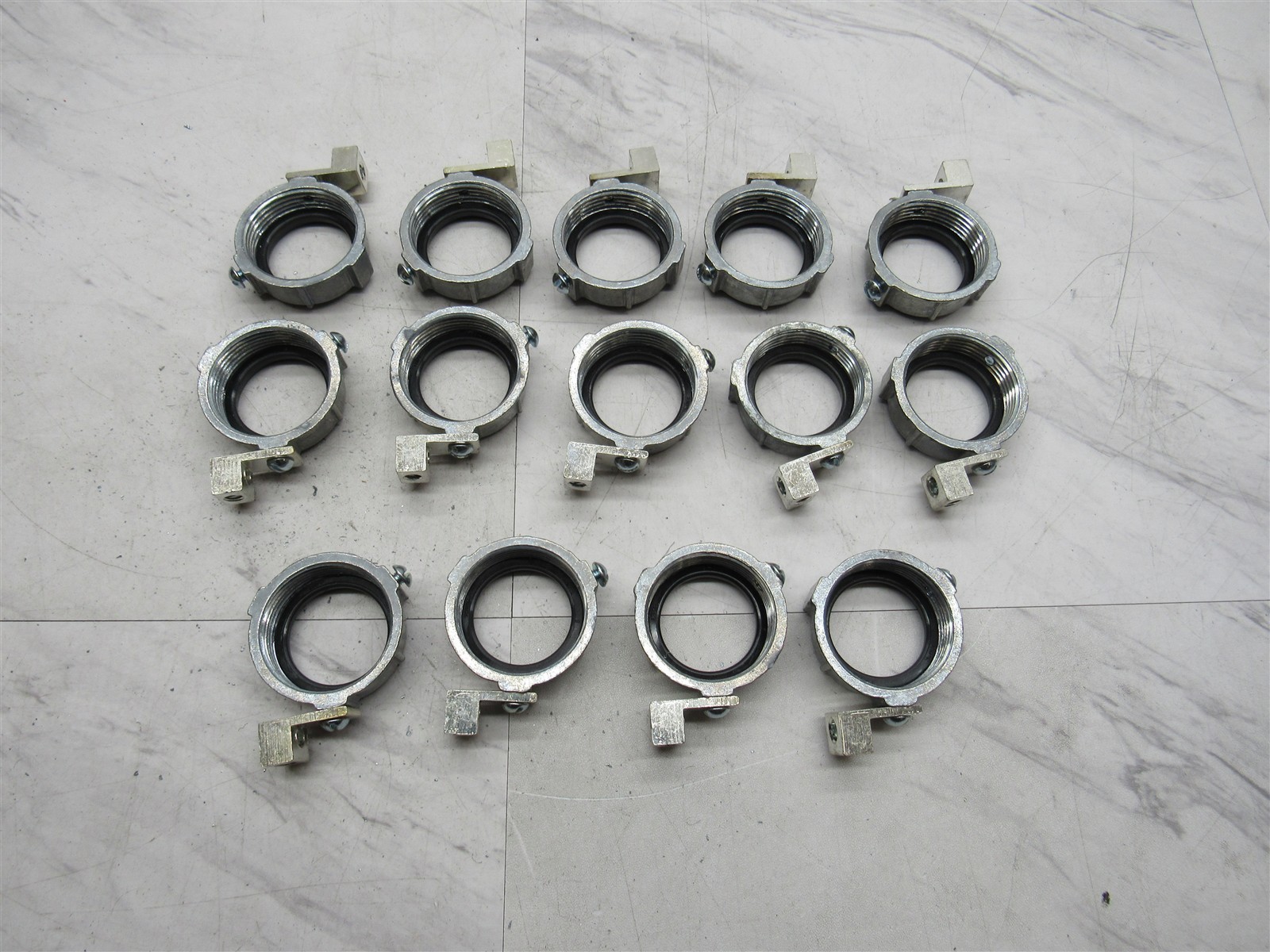 14 LOT - NEW Topaz 324 1-1/4" Die-Cast Insulated Grounding Rigid Conduit Bushing