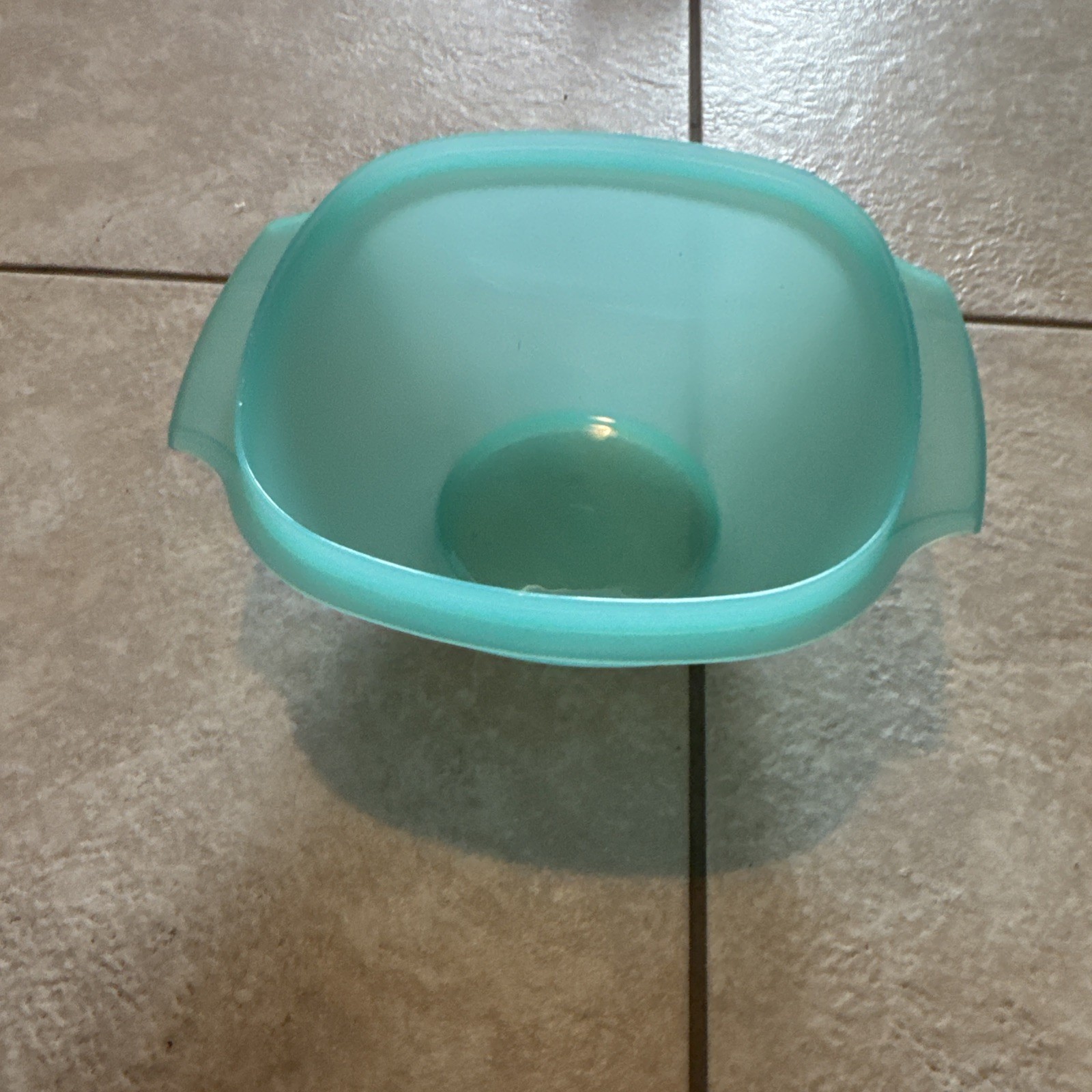 Vintage Tupperware Servalier Bowl Turquoise Blue 1.3 L       5   1/4 C.