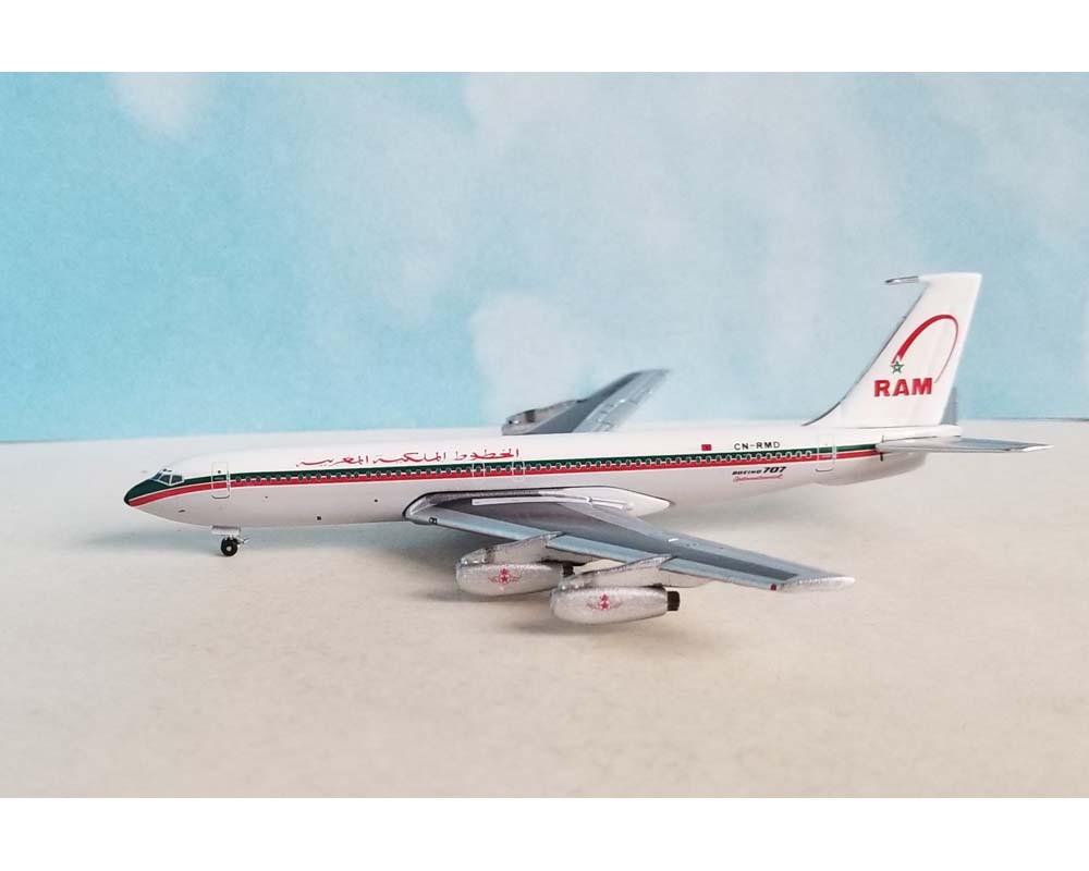 Aeroclassics AC411197 Royal Air Maroc Boeing 707-400 CN-RMD Diecast 1/400 Model