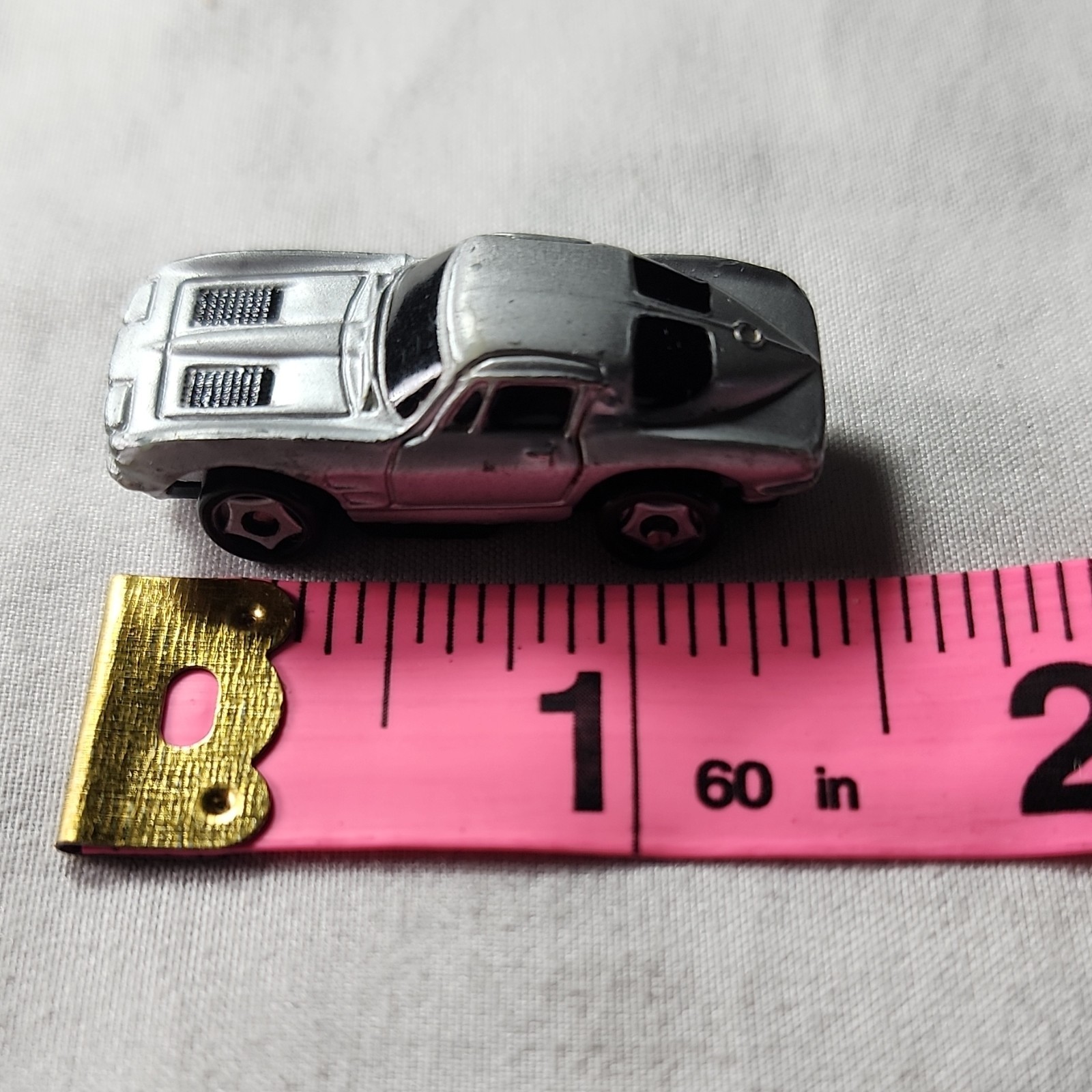 Playmates 2004 Silver HO Scale Slot Car Original for Ages 8-11 Years