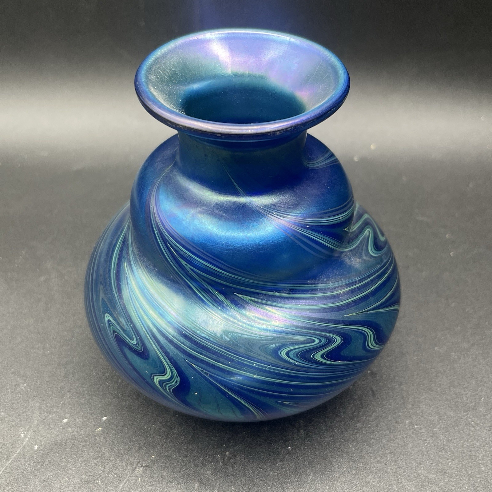 Vintage Lundberg Studios Blue Iridescent Swirl Art Glass Bud Vase 5” Signed