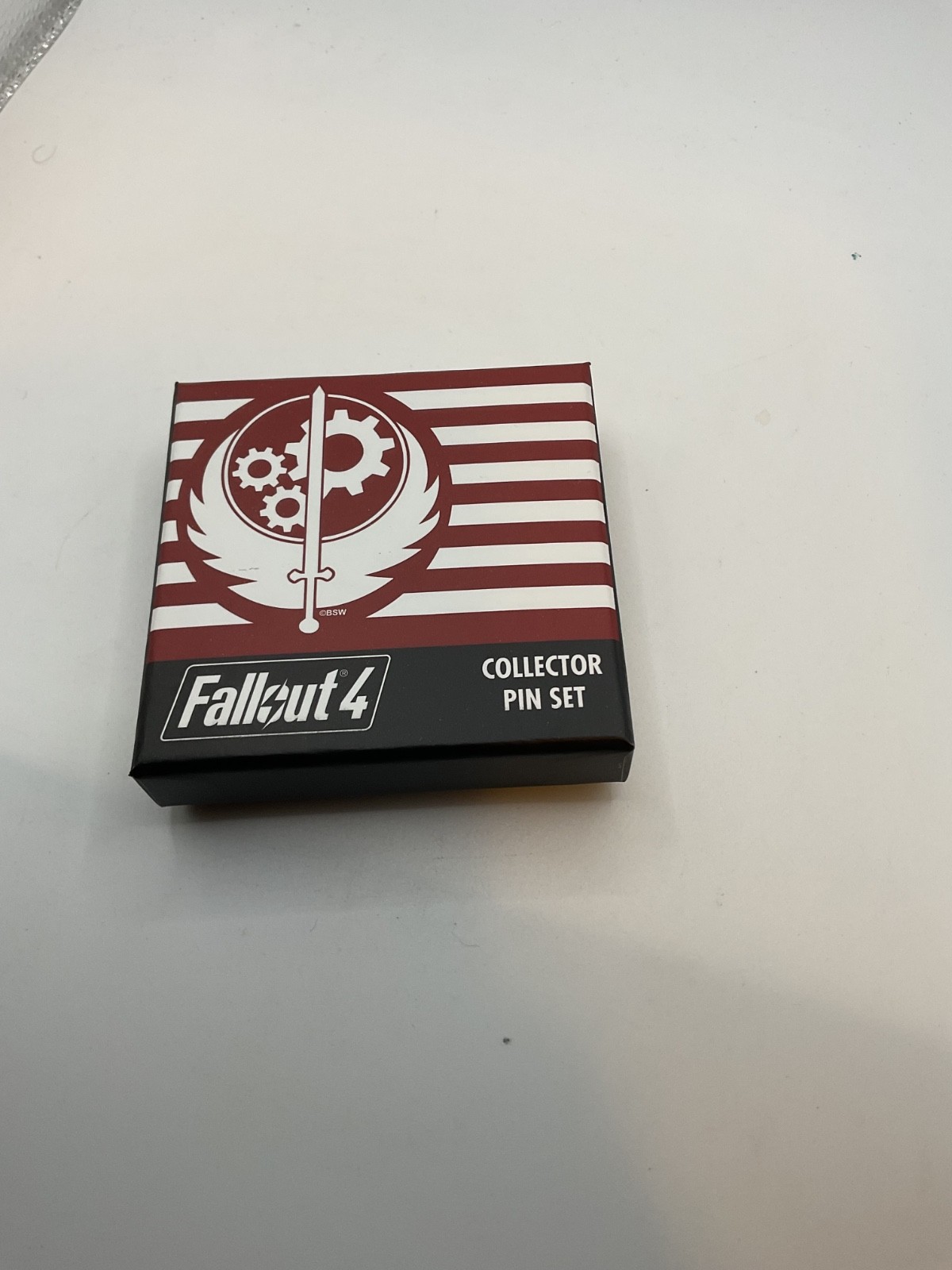 Fallout 4 Bethestda Collector Pin Set Loot Crate 2015