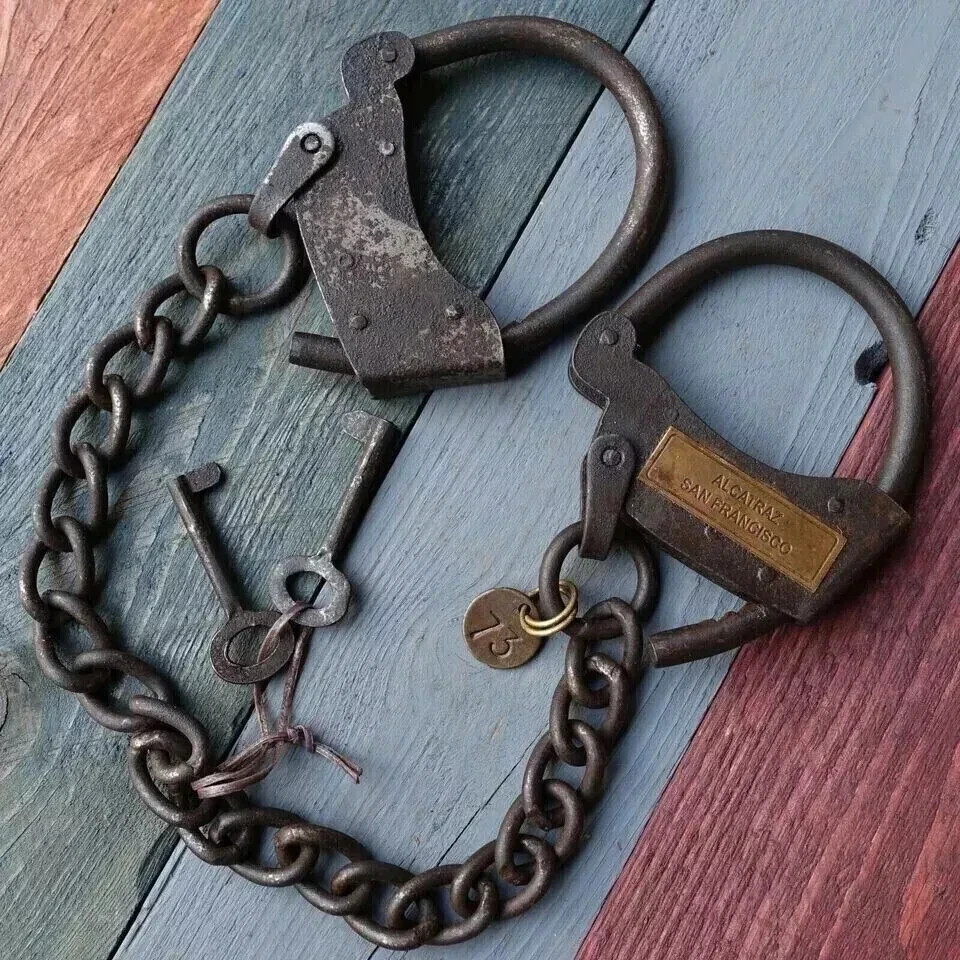 Alcatraz Prison Handcuff Iron Adjustable Cuffs with Chain Antique Style