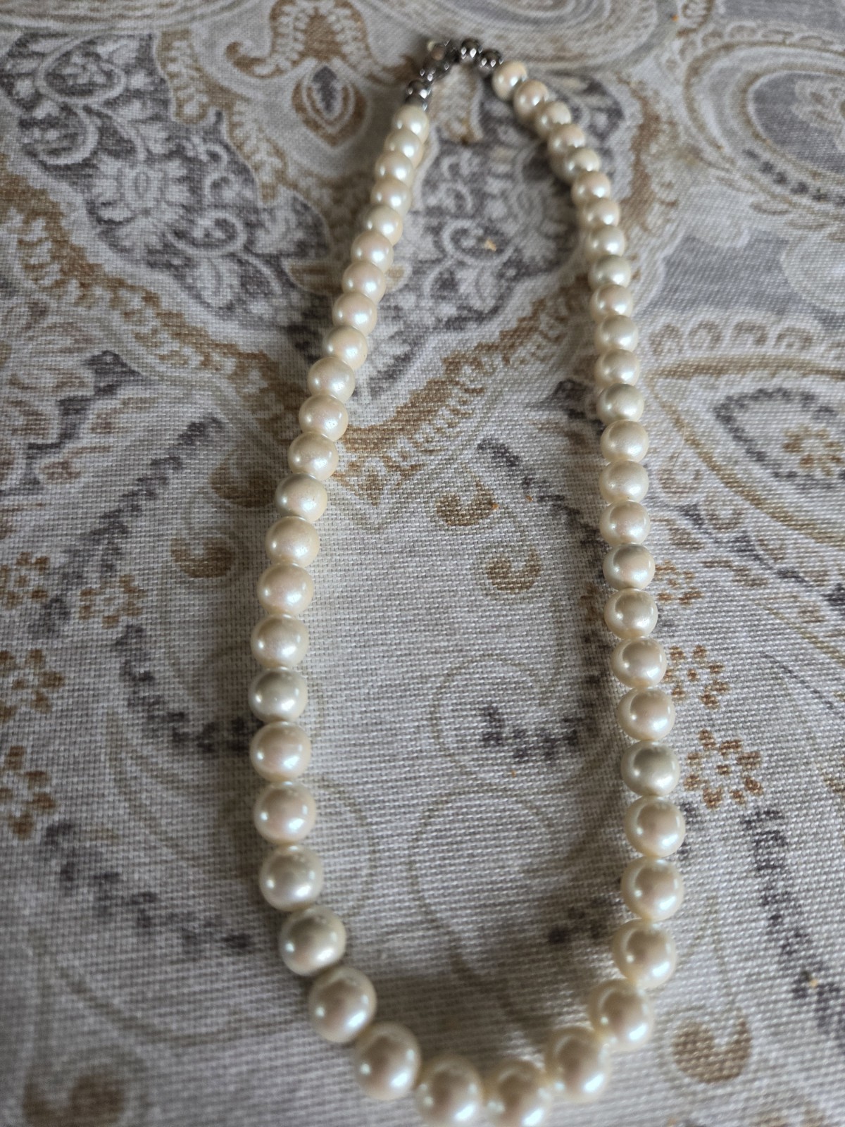 G Silver Faux Pearl Necklace 17.5" Vintage Traditional/BOHO/Modern