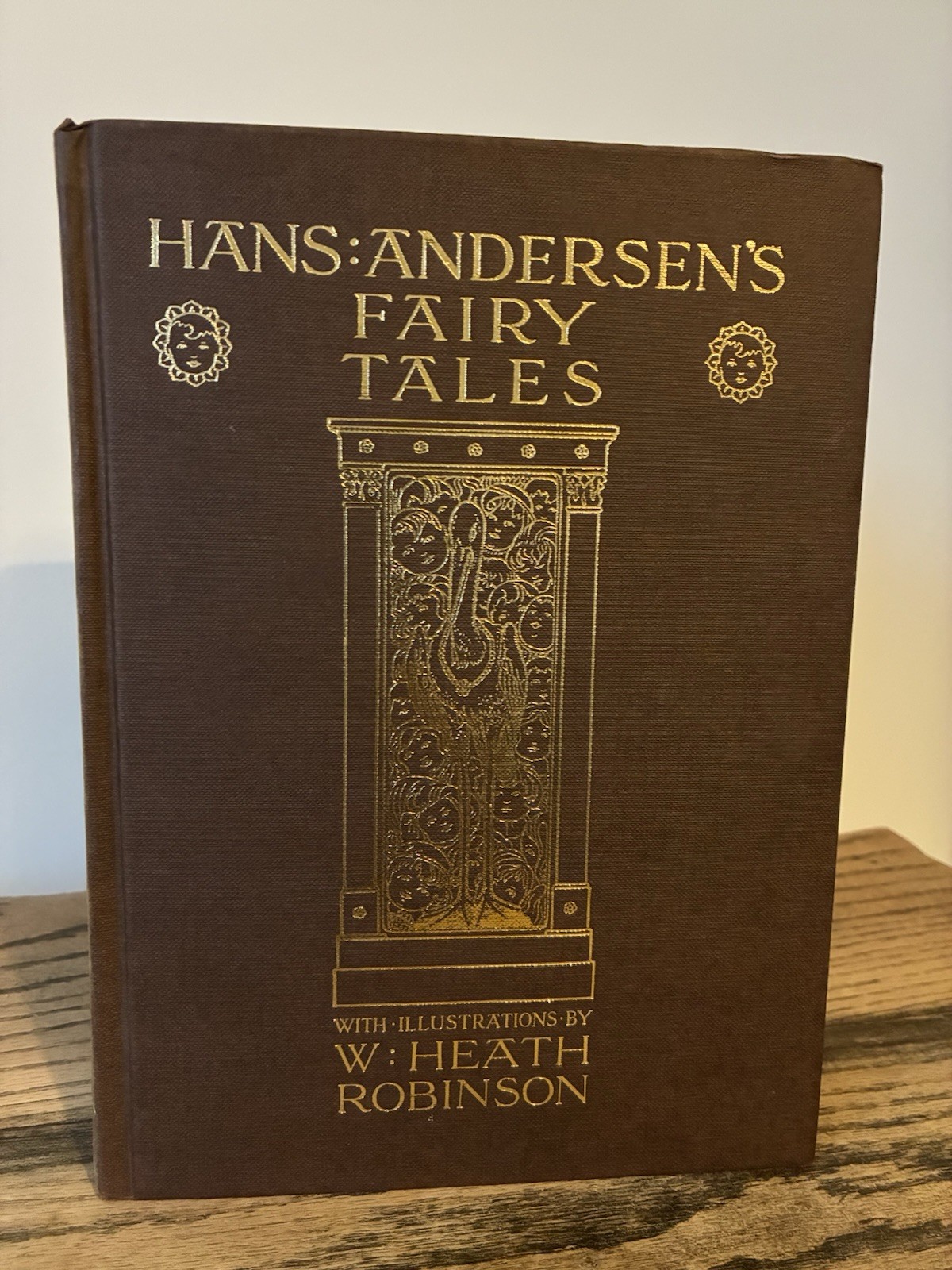 Hans Christian Andersen's Fairy Tales, Illustrated by W Heath Robinson, 1981 VGC