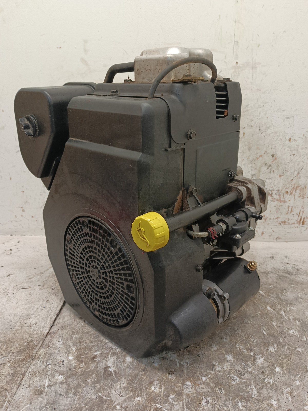 John Deere LT160 Kohler 16HP Vertical Shaft Engine NO OIL CV460S-26516 *625 Hour