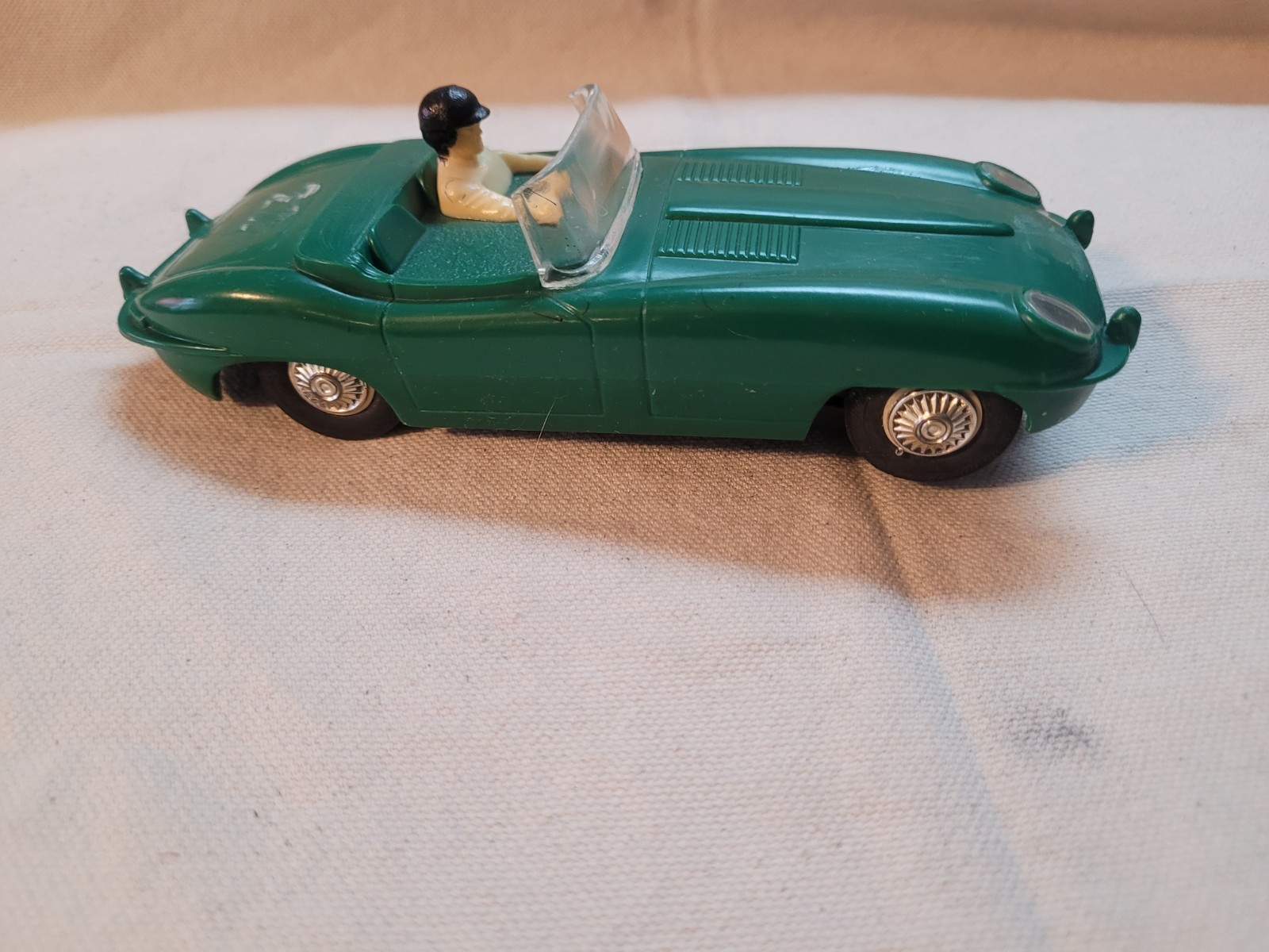 Vintage '60's Marx Bosy? Jaguar Convertible Slot car Green 1/32 Revell Chassis