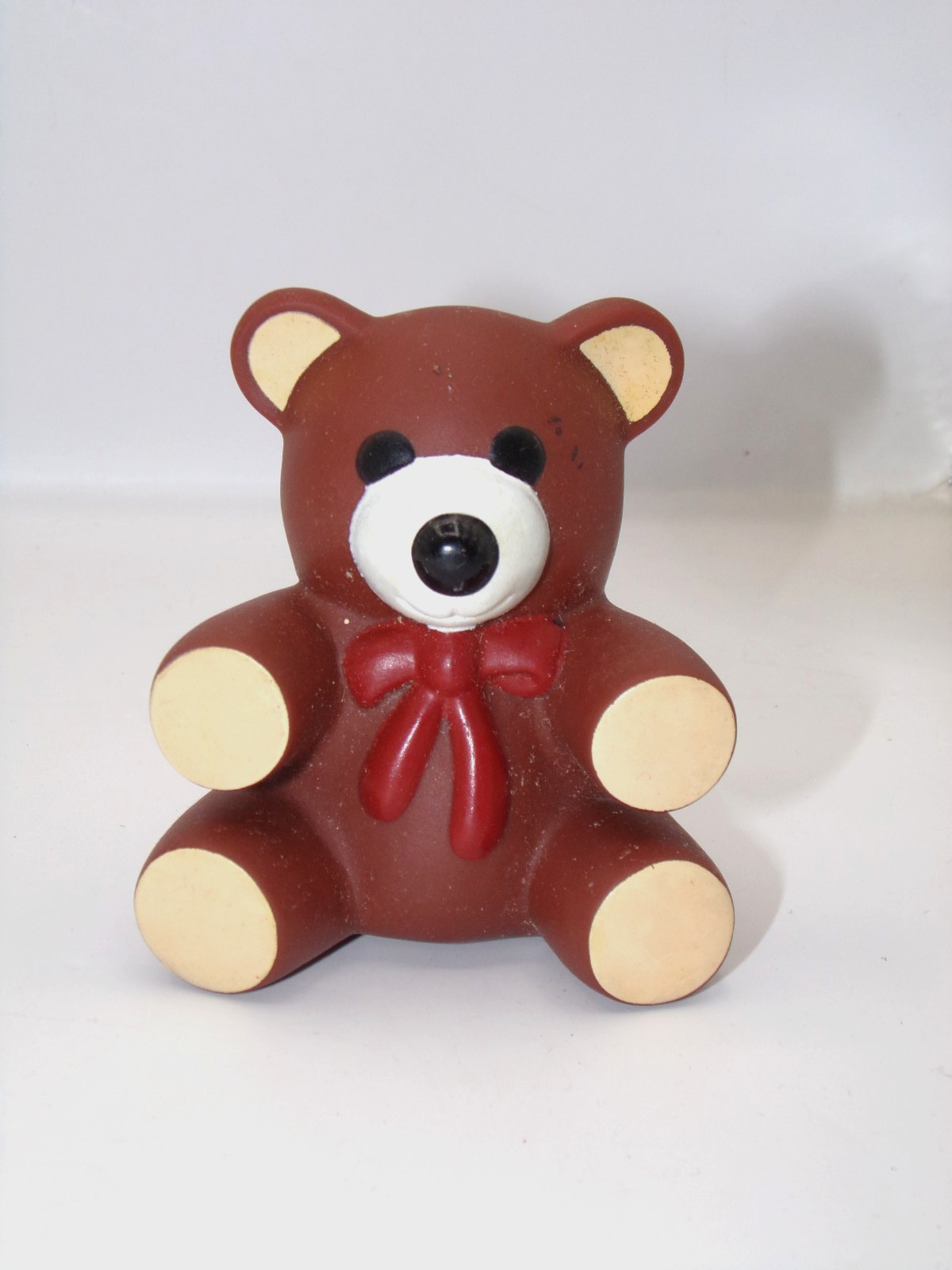 Vintage 1985 Rubber Teddy Bear Bath Toy Squeeze Baby Toddler Kid Bathtub