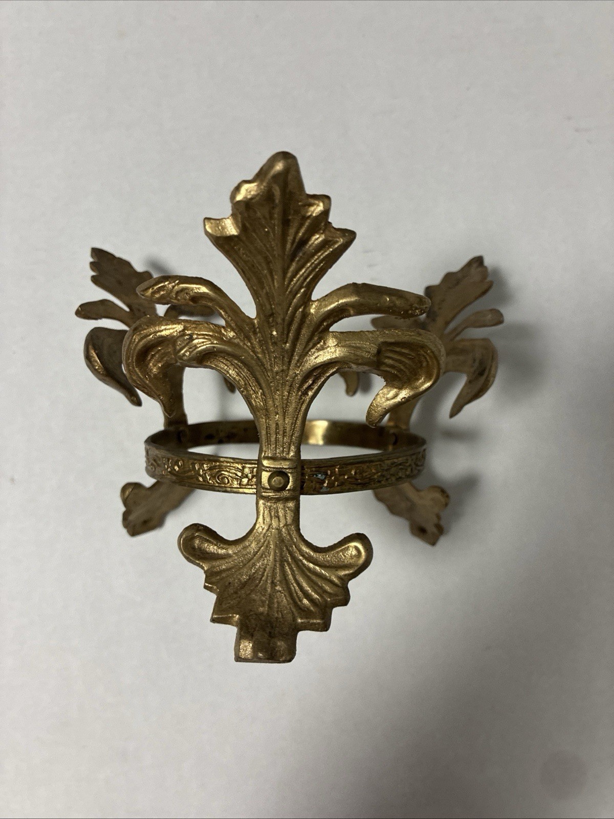 Vintage Brass Fluer de Lis Stand Display 4.5 H x 6 W X Made In India