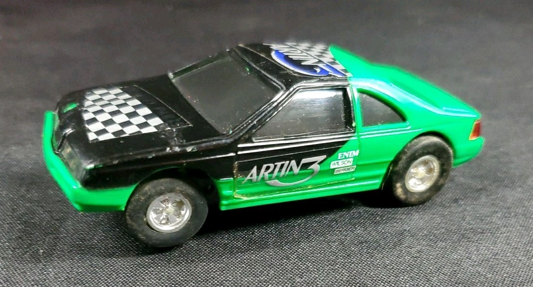 Artin Racing Slot Car Cougar Decals Clean Working Lights Vtg Green Black **