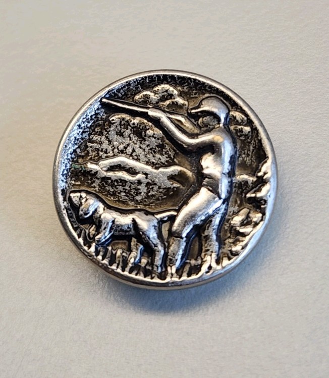Antique Silver Plated Picture Sporting Button Of Hunter Victorian Sewing Notions