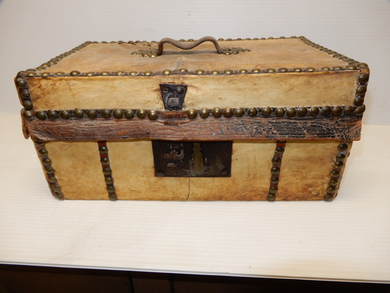 ANTIQUE CIVIL WAR ERA REQUISITION HIDE COVERED CASE WALLPAPER LINER CA. 1862