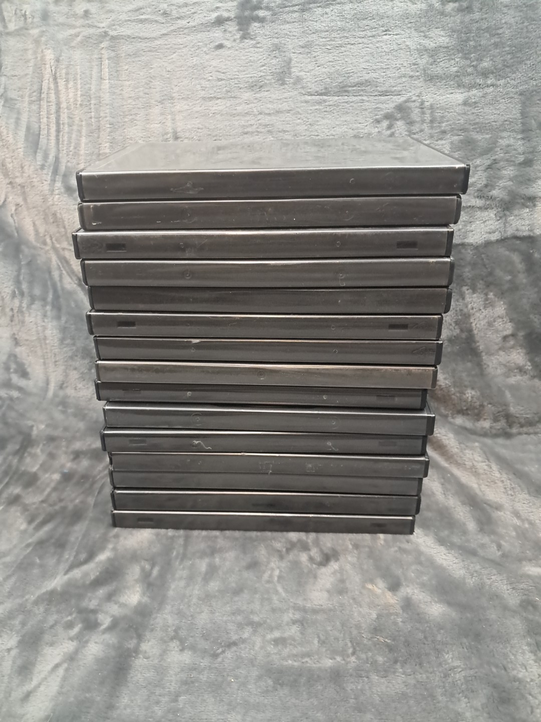 Lot Of 15 Empty Blank Black standard  DVD Replacement Cases pre-owned