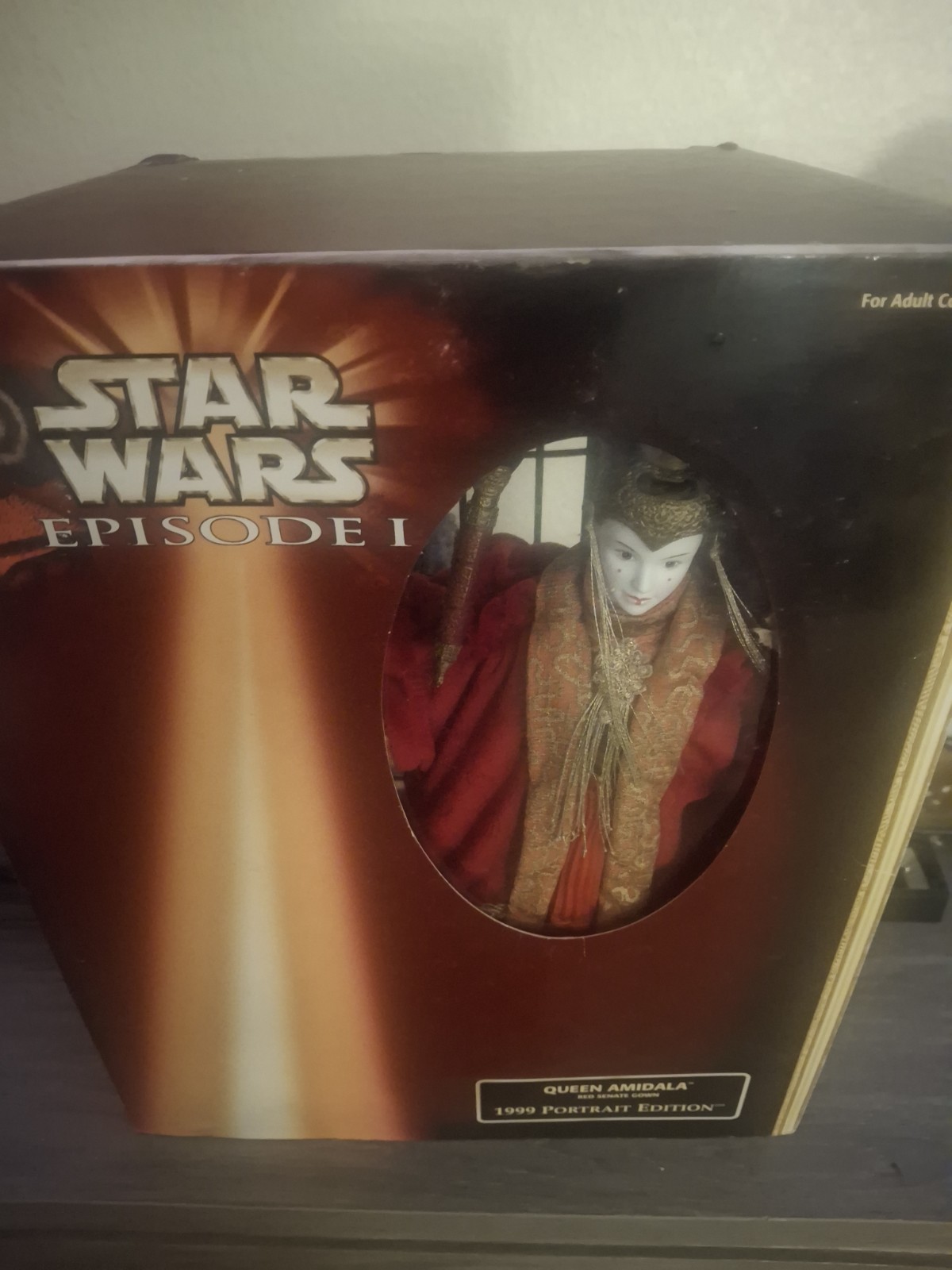 Star Wars Episode I "Queen Amidala Red Senate Gown" 1999 Portrait Edition Doll