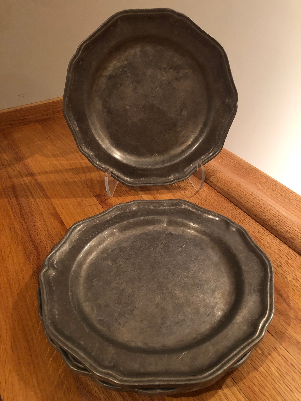 Wilton Armetale RWP Queen Anne Satin  9” Salad Plates S4 ~ VTG HTF EUC