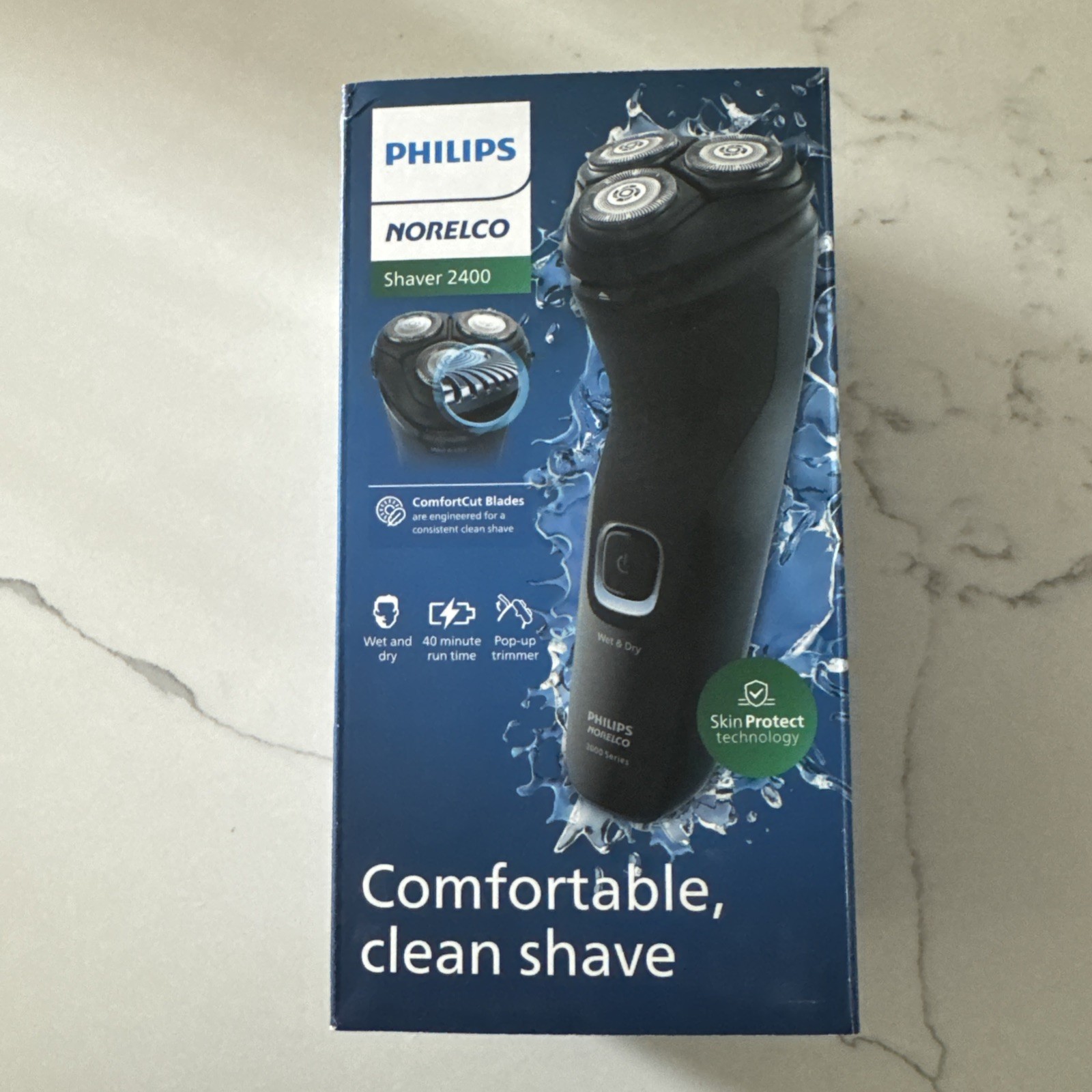 Philips Norelco Wet  Dry Mens Rechargeable Electric Shaver 2400  X3001/90 (NEW)