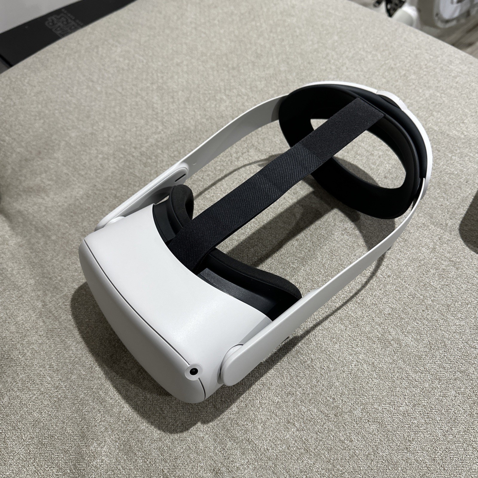 Meta Oculus Quest 2 64GB with Controllers/ Case/ Premium Elite  Strap