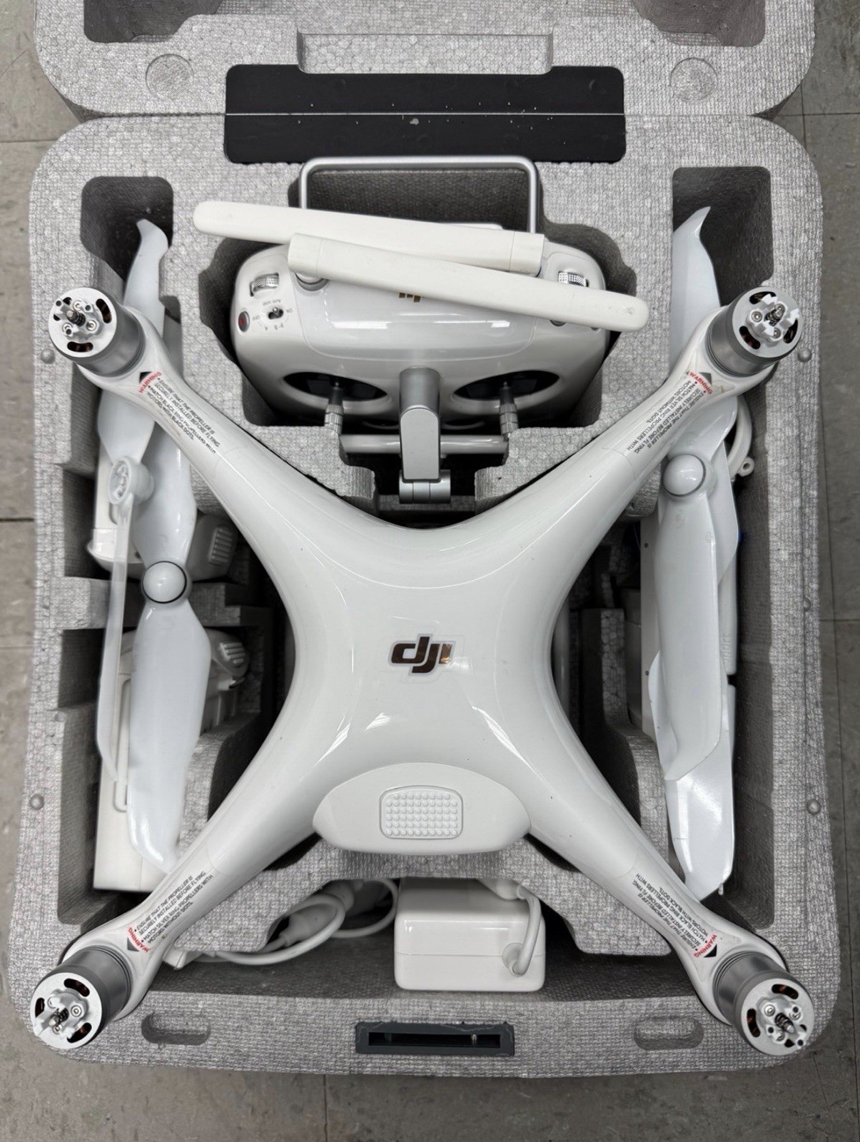 DJI Phantom 4 Pro Plus v2.0 3 Batteries Upgraded SD Case