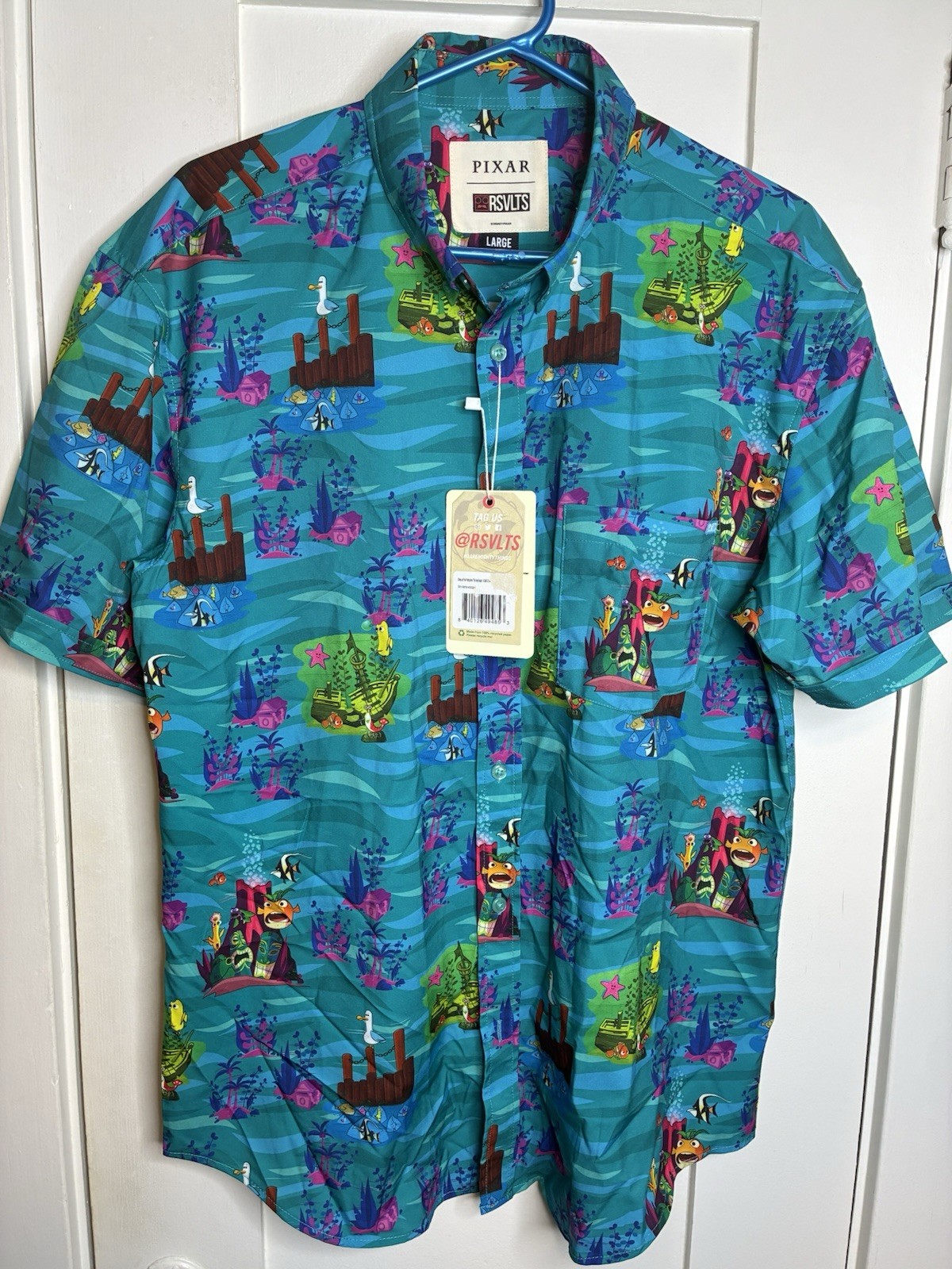 NWT RSVLTS Pixar Nemo “The Great Escape” Kunuflex Shirt Men’s Large