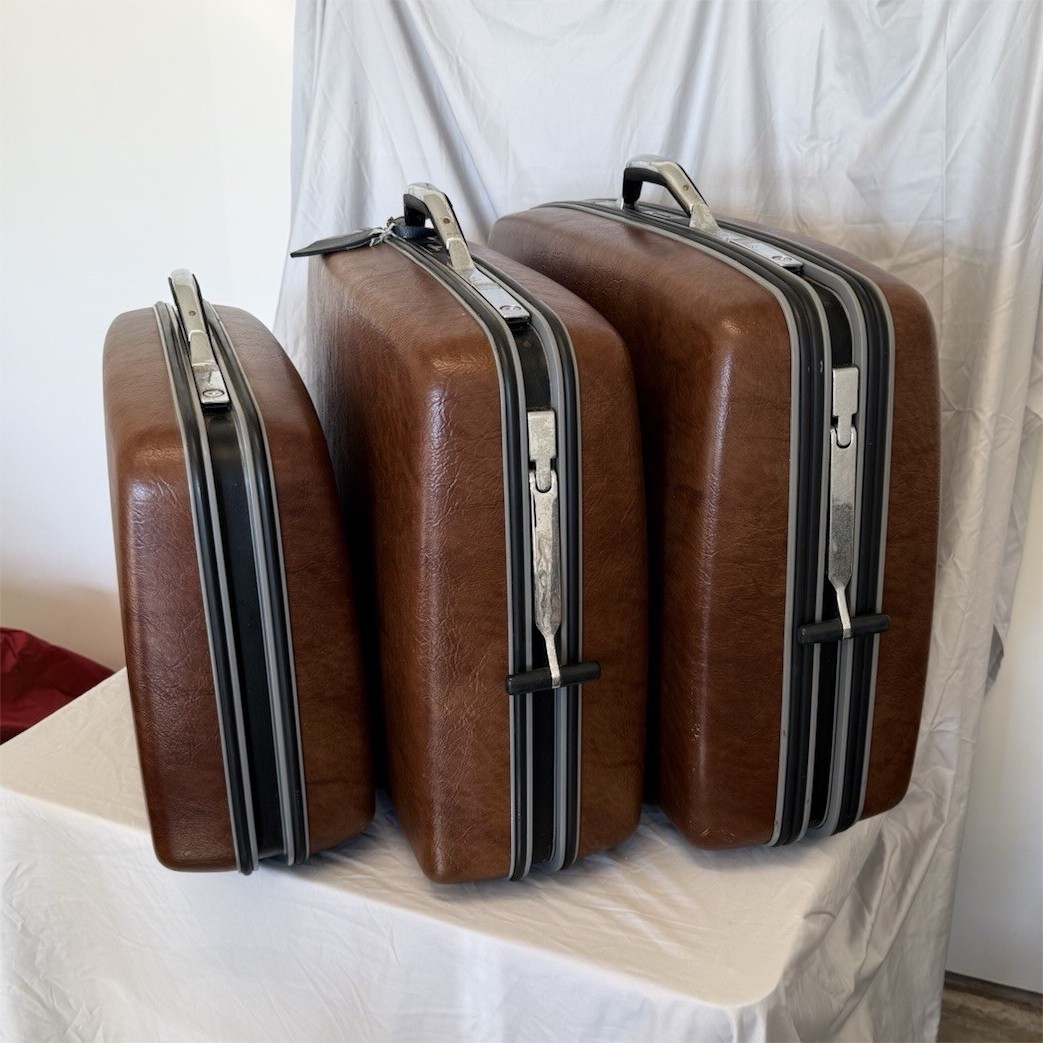 Samsonite Vintage Brown Hard Luggage Set Locking Extra Compartments Tie-Down