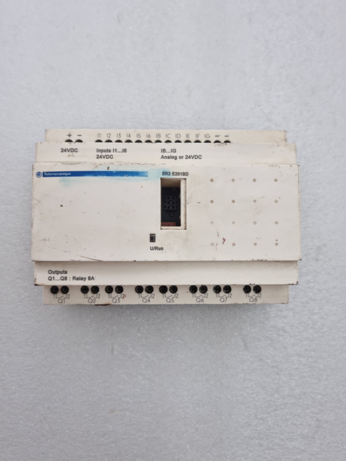 SCHNEIDER TELEMECANIQUE SR2 E201BD 24VDC PLC SMART RELAY MODULE FOR PARTS