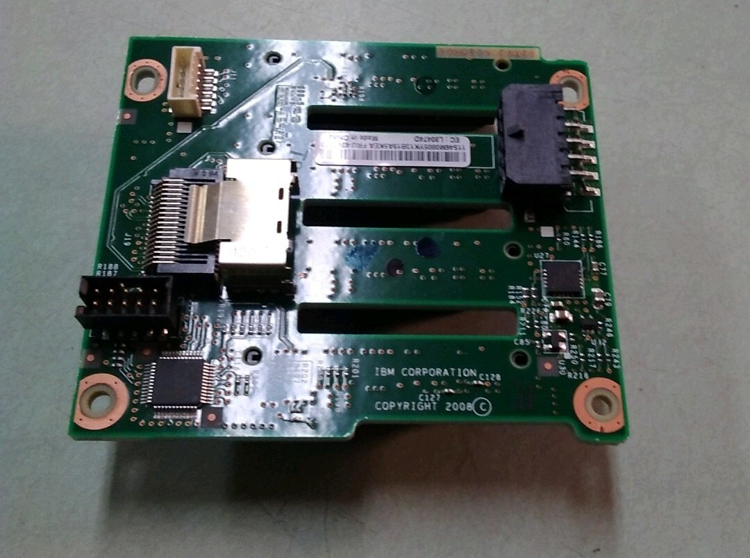 IBM 43V7070 SAS 2.5" Hard Drive Backplane Board