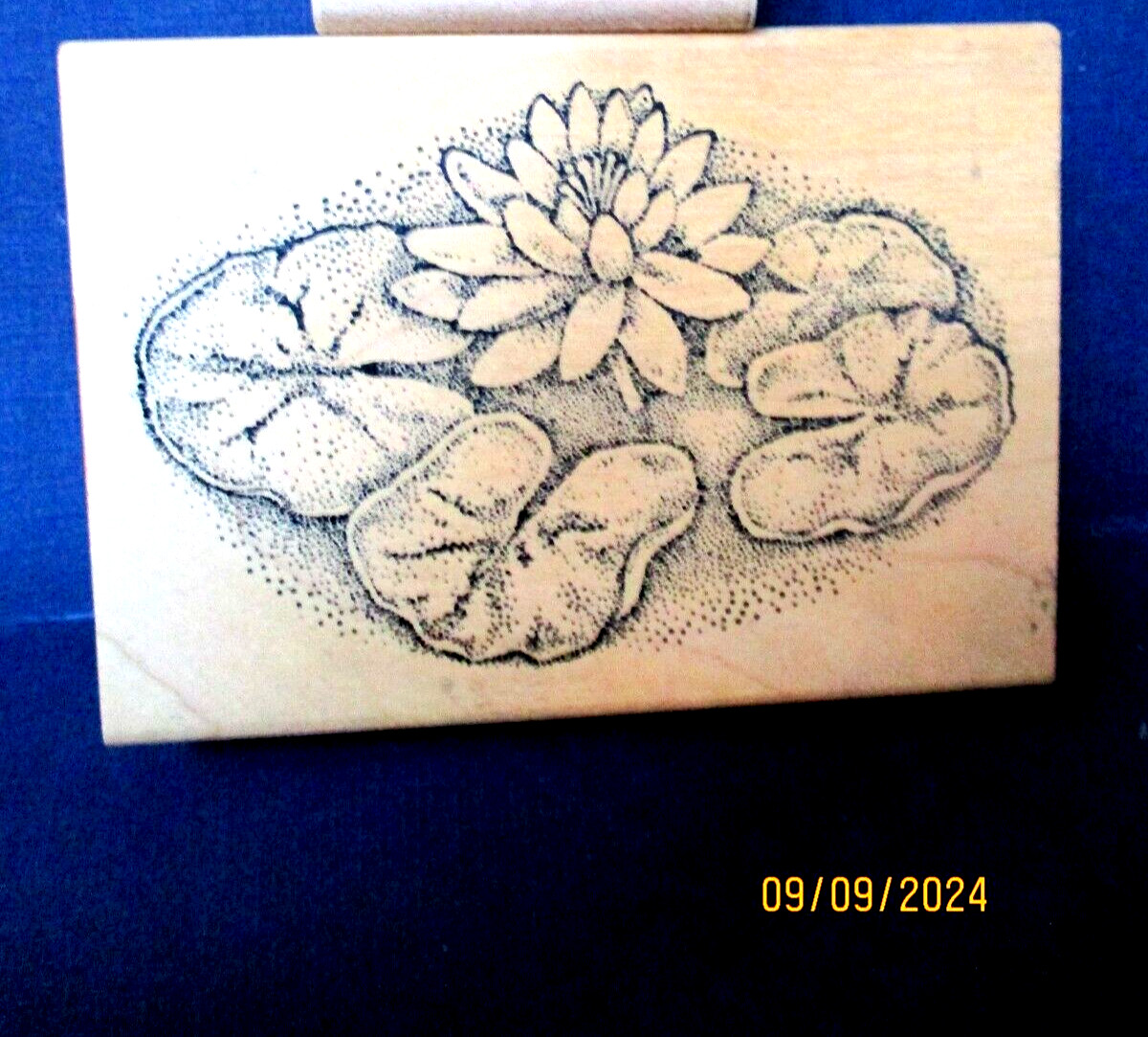 WATER LILIES RUBBER MONGER RUBBER STAMP WOOD MTD