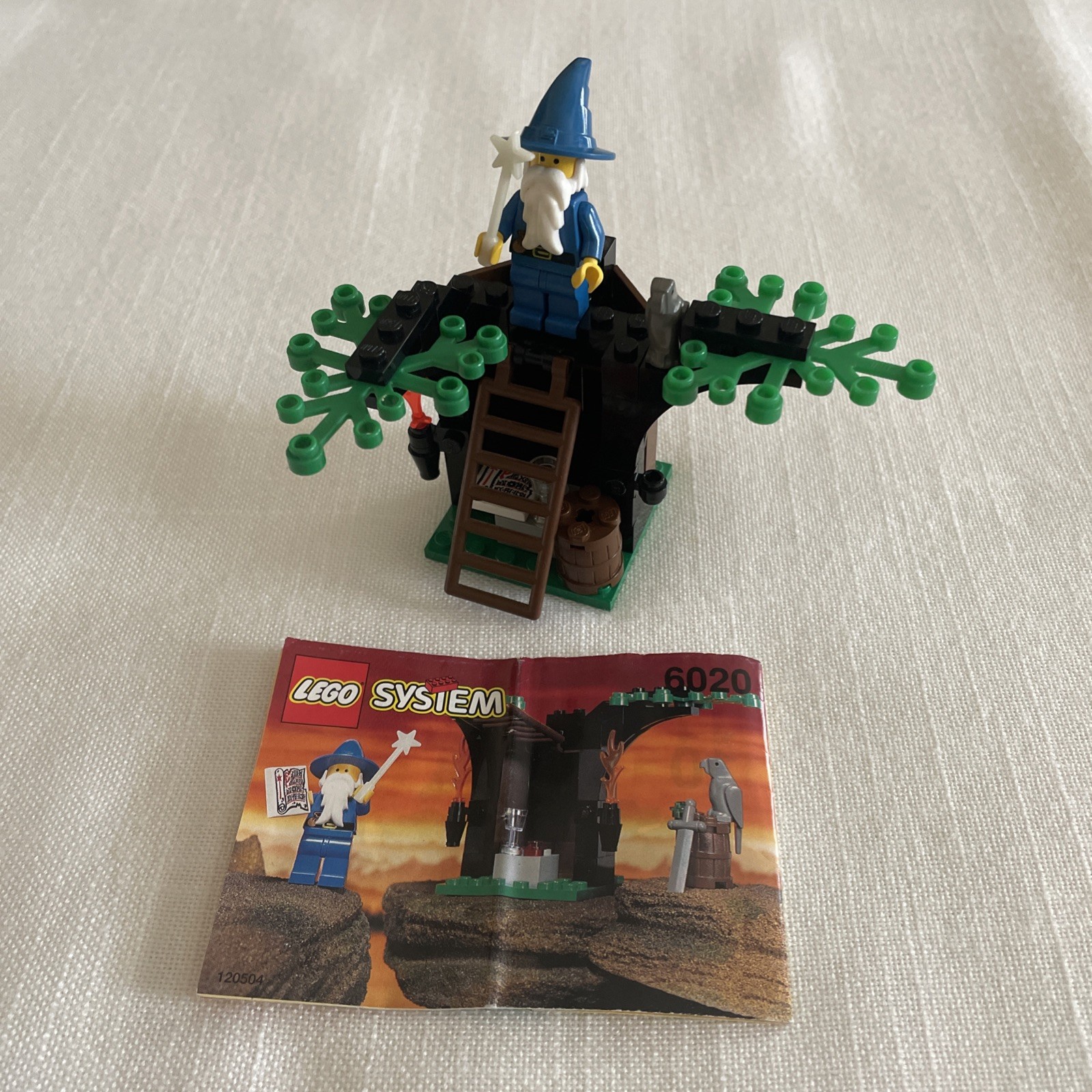 Vintage LEGO Castle 6020 Magic Shop With Instructions Almost Complete