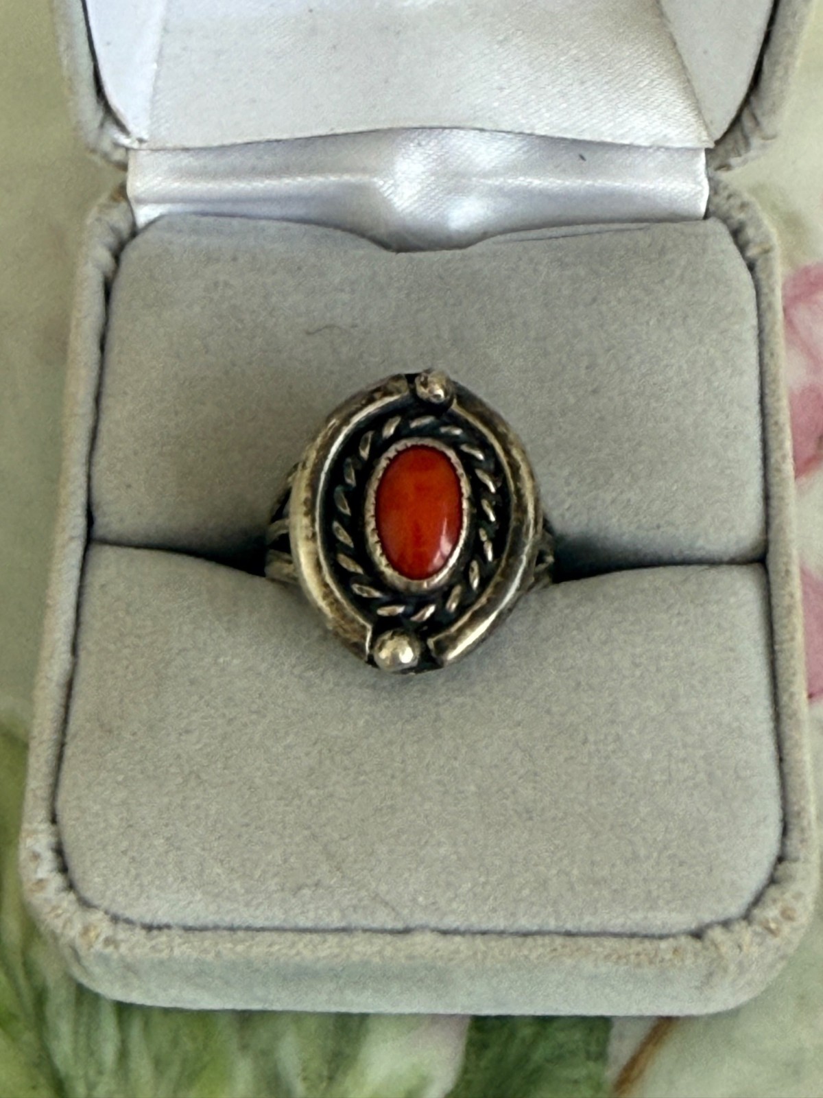 Vintage Native American Navajo Sterling Silver Coral Ring Size 6.25
