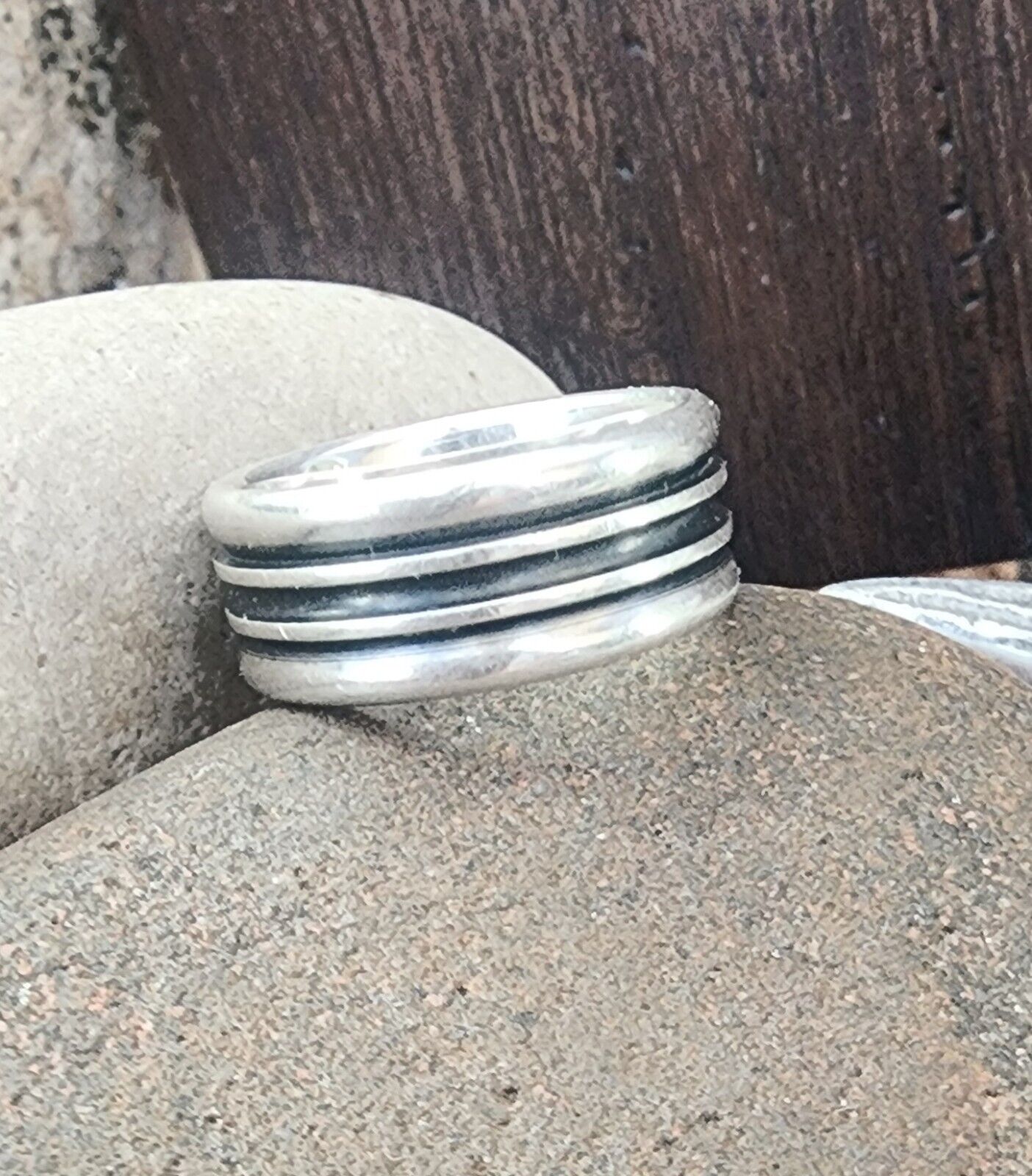 Retired James Avery Wide Ribbed Band Ring Size 7
