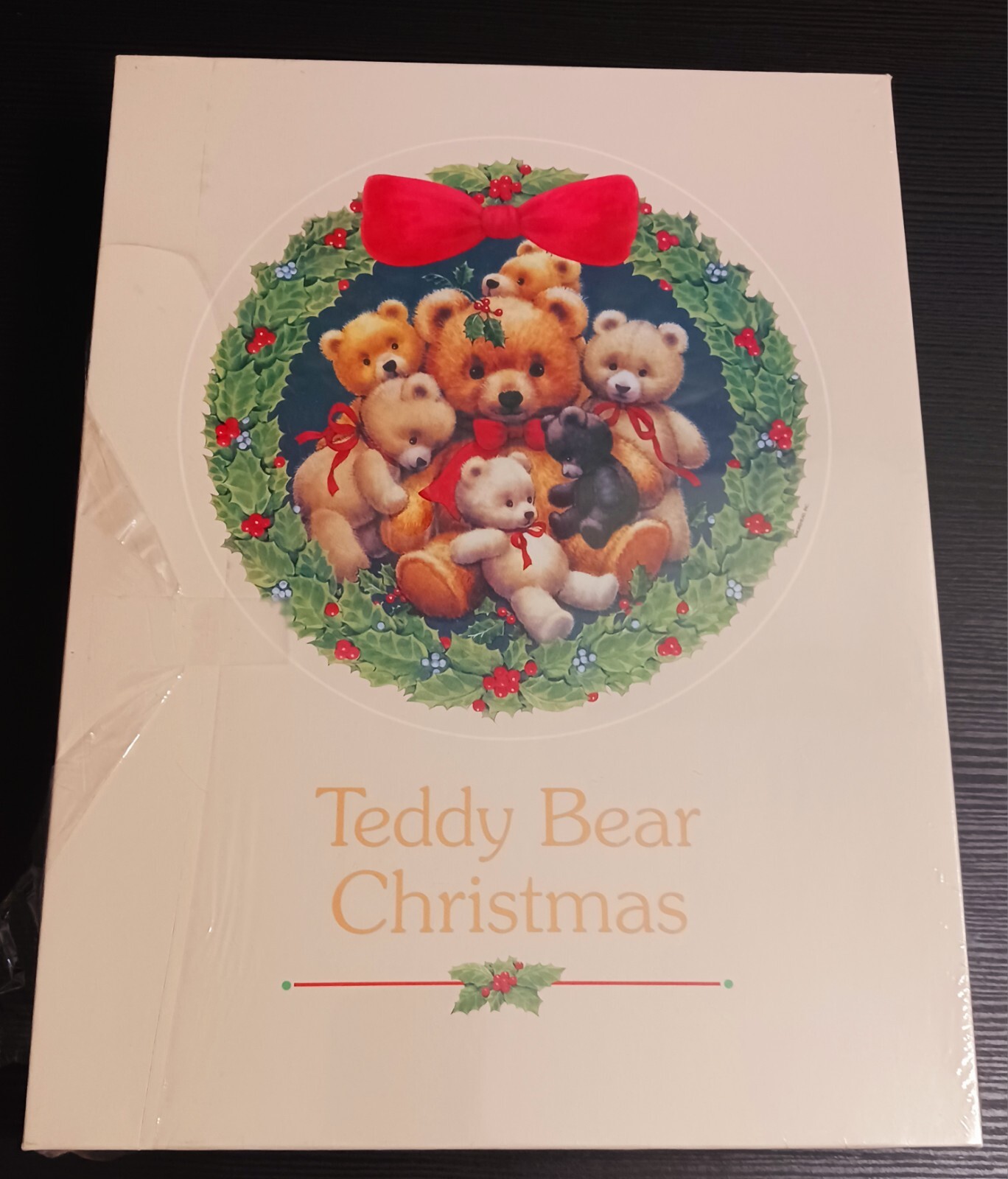 VTG Sealed Round Jigsaw Puzzle Current Teddy Bear Christmas Wreath 1980s