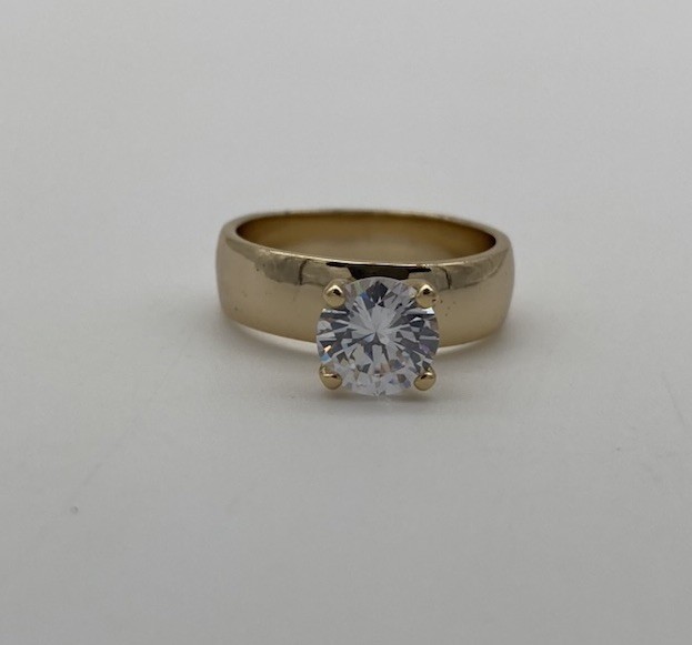  Solitaire Ring Round Size 7.5