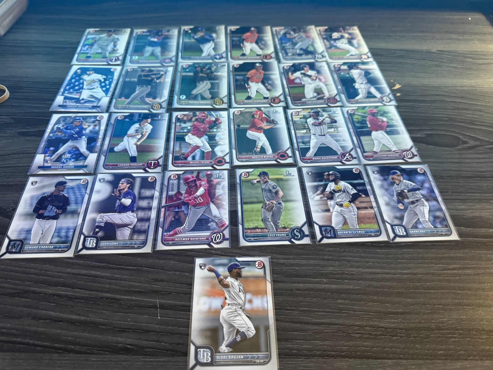 Lot of Vintage Baseball Cards(290)