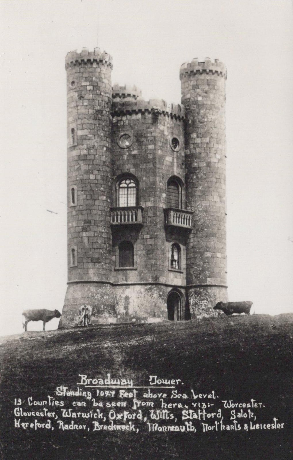Worcestershire Postcard - Broadway Tower   VT566