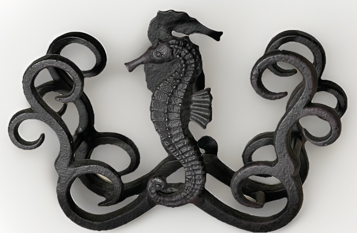 Heavy Cast Iron Seahorse Nautical Décor – Unique Coastal Display / Accent Piec
