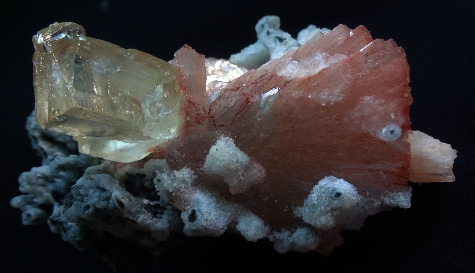 CALCITE PINK HEULANDITE CRYSTALS ON CORAL CHALCEDONY MATRIX MINERALS SPECIMENS