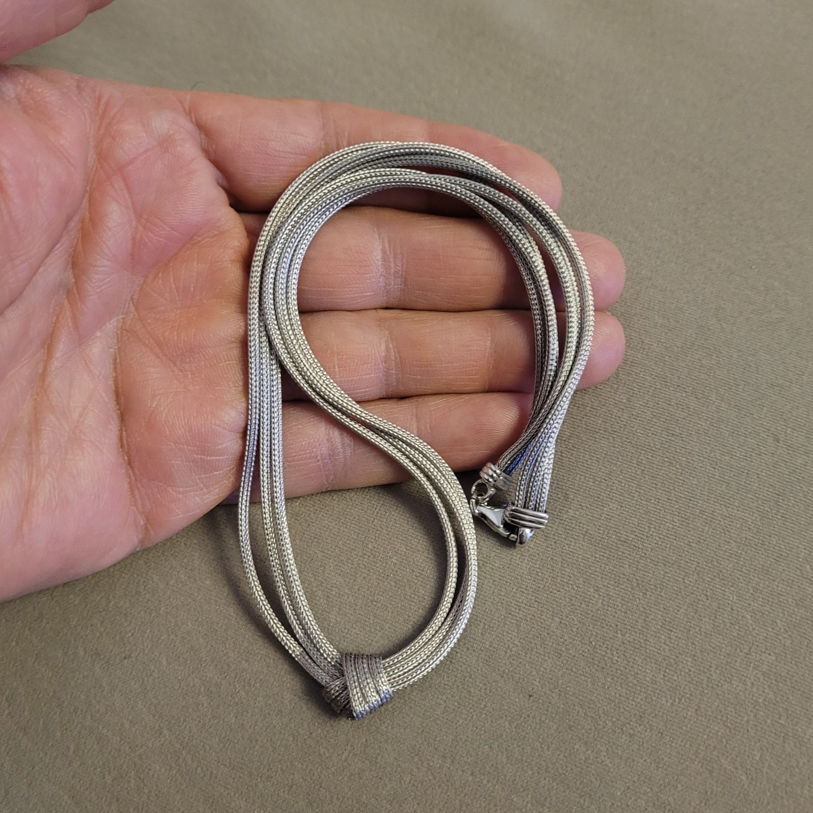 Beautiful 925 silver chain knot 16 gr