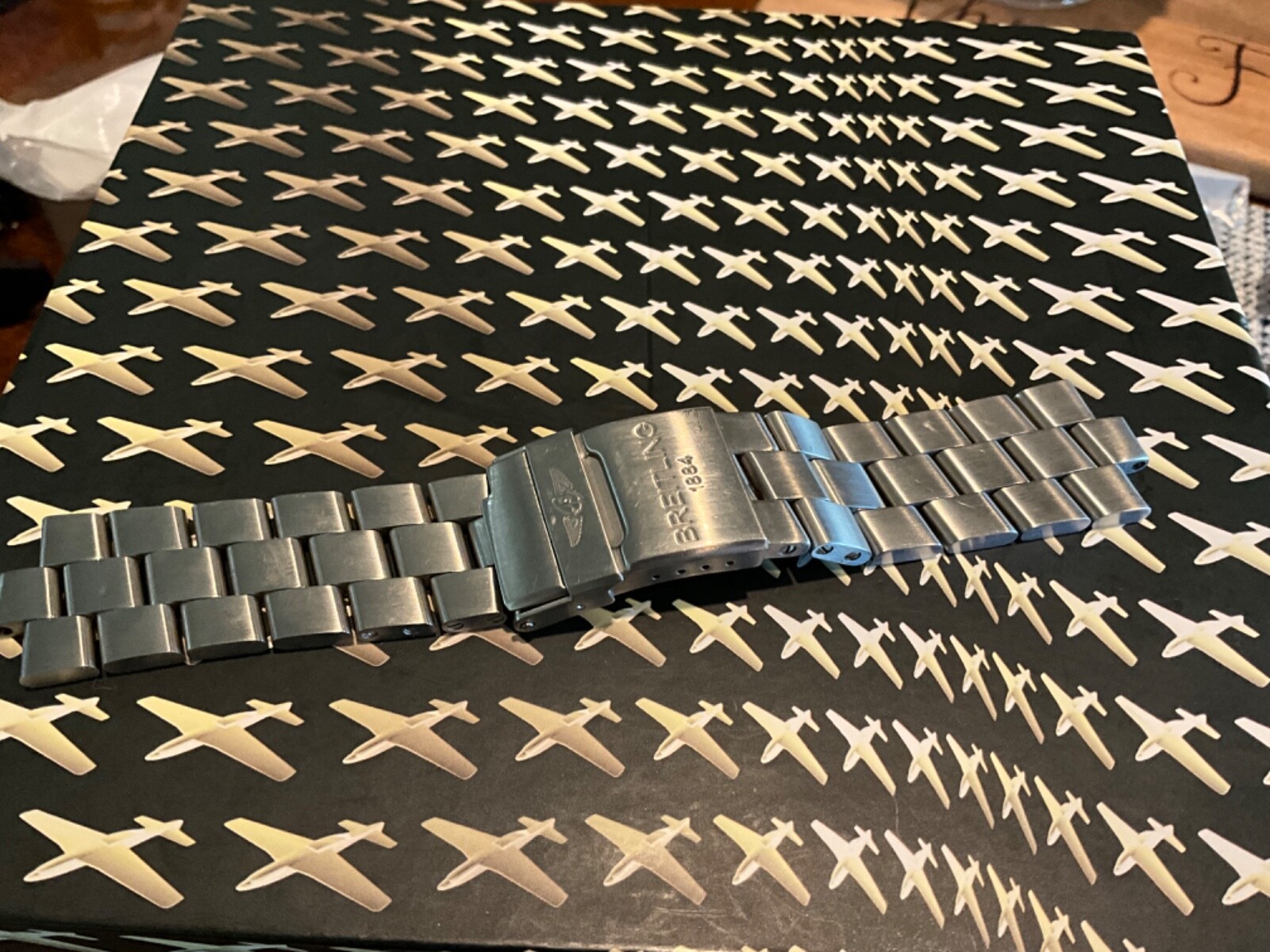 GENUINE BREITLING BRACELET 22/20 REFERENCE #W2108 NO END LINKS 6” INCHES LONG